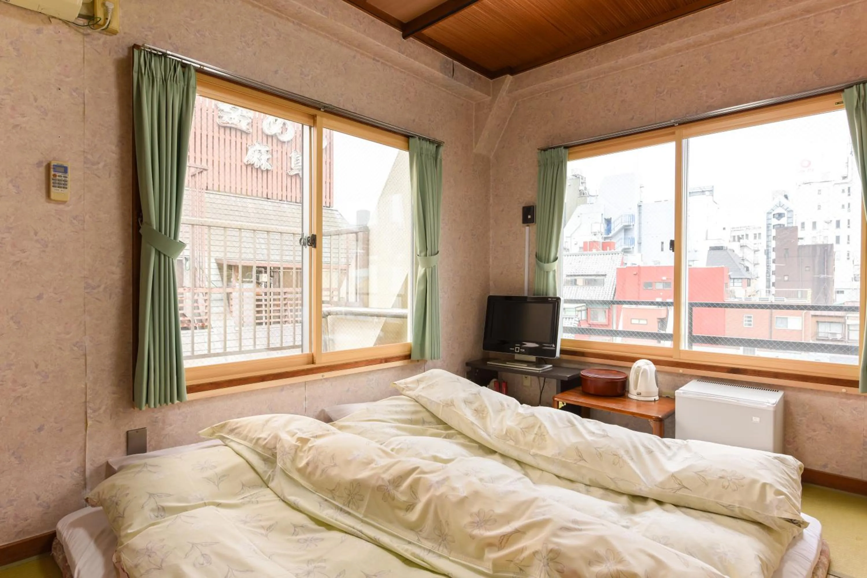 Bed in Ryokan Mikawaya