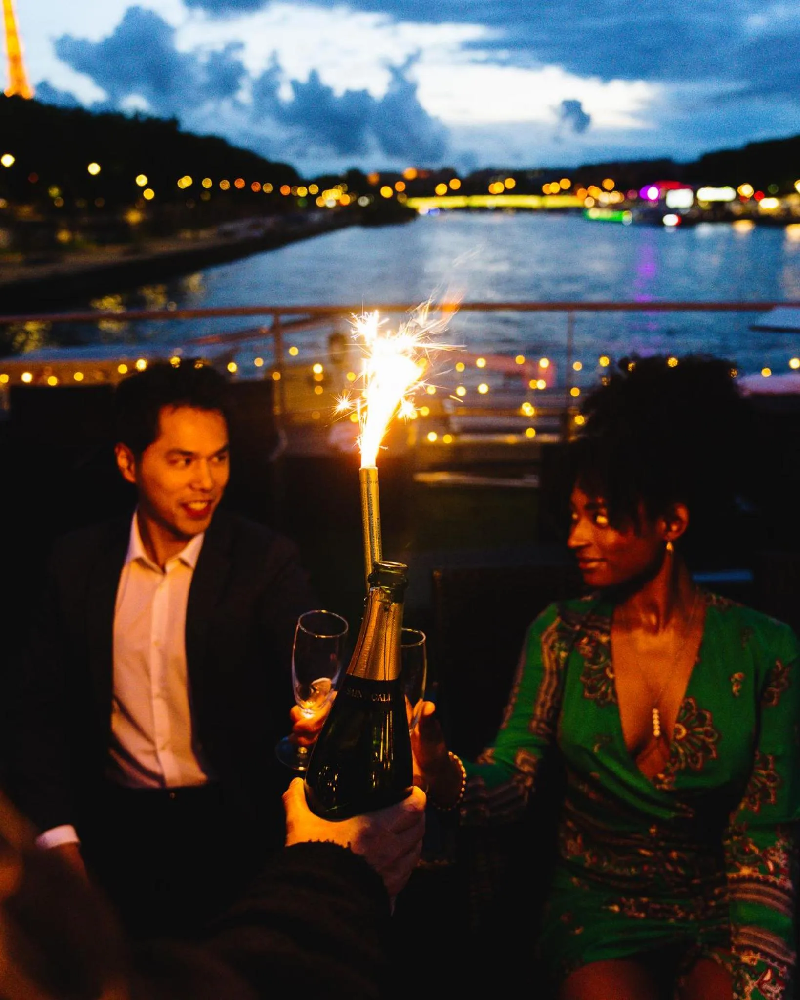 People in VIP Paris Yacht Hôtel & Spa