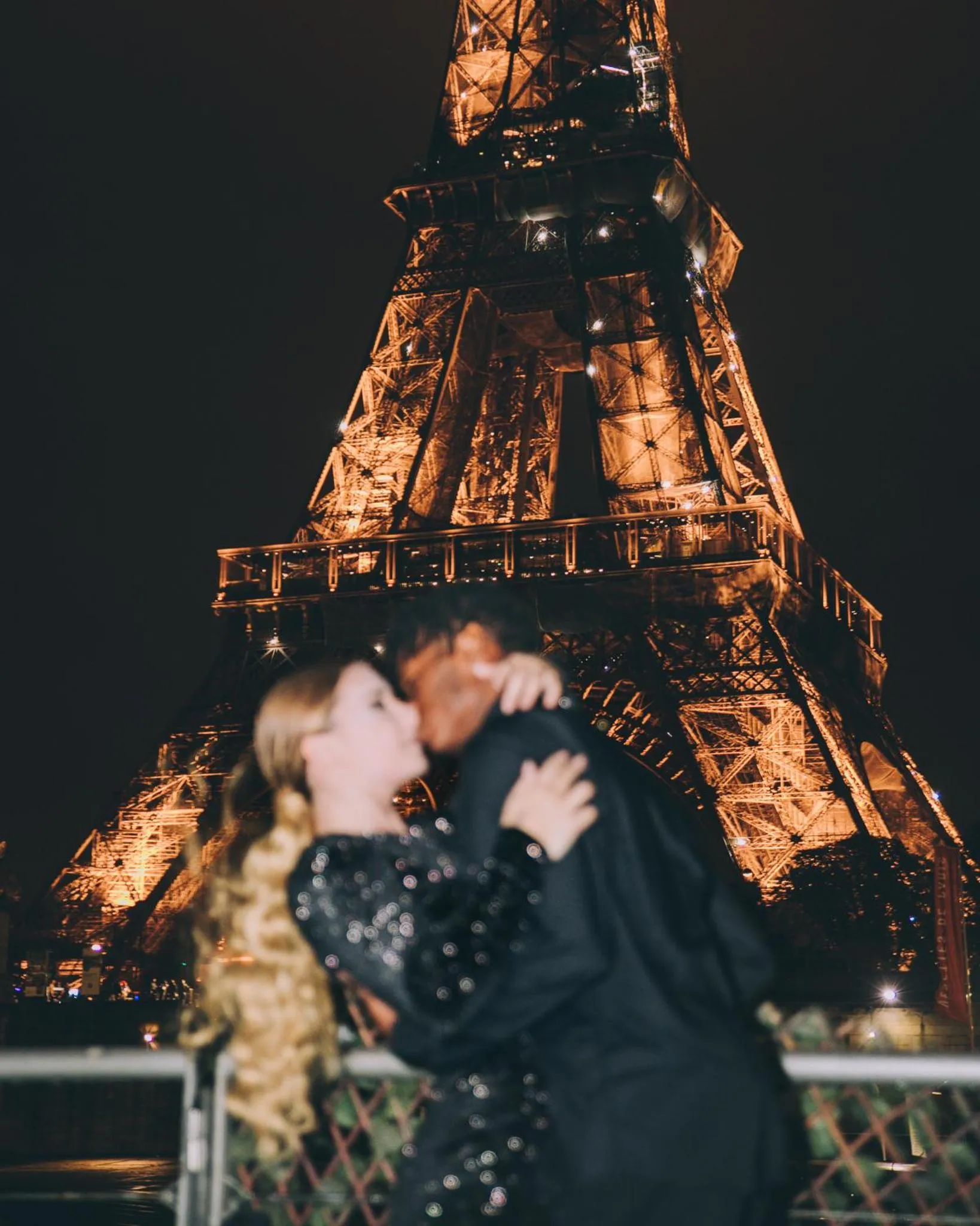 People in VIP Paris Yacht Hôtel & Spa