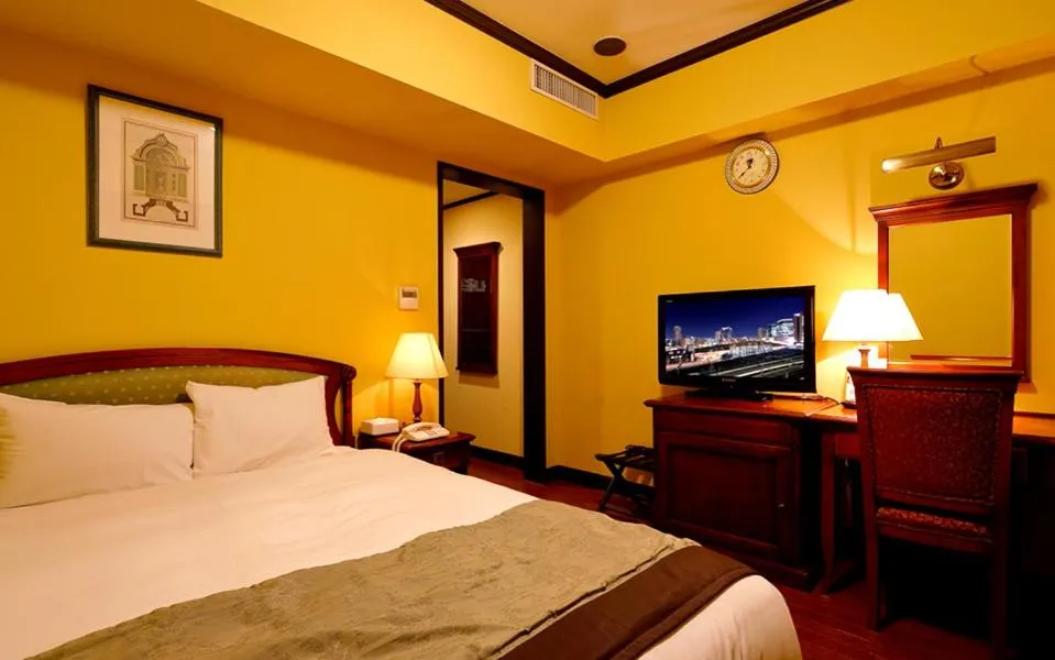 Bed in Hotel Monterey Osaka