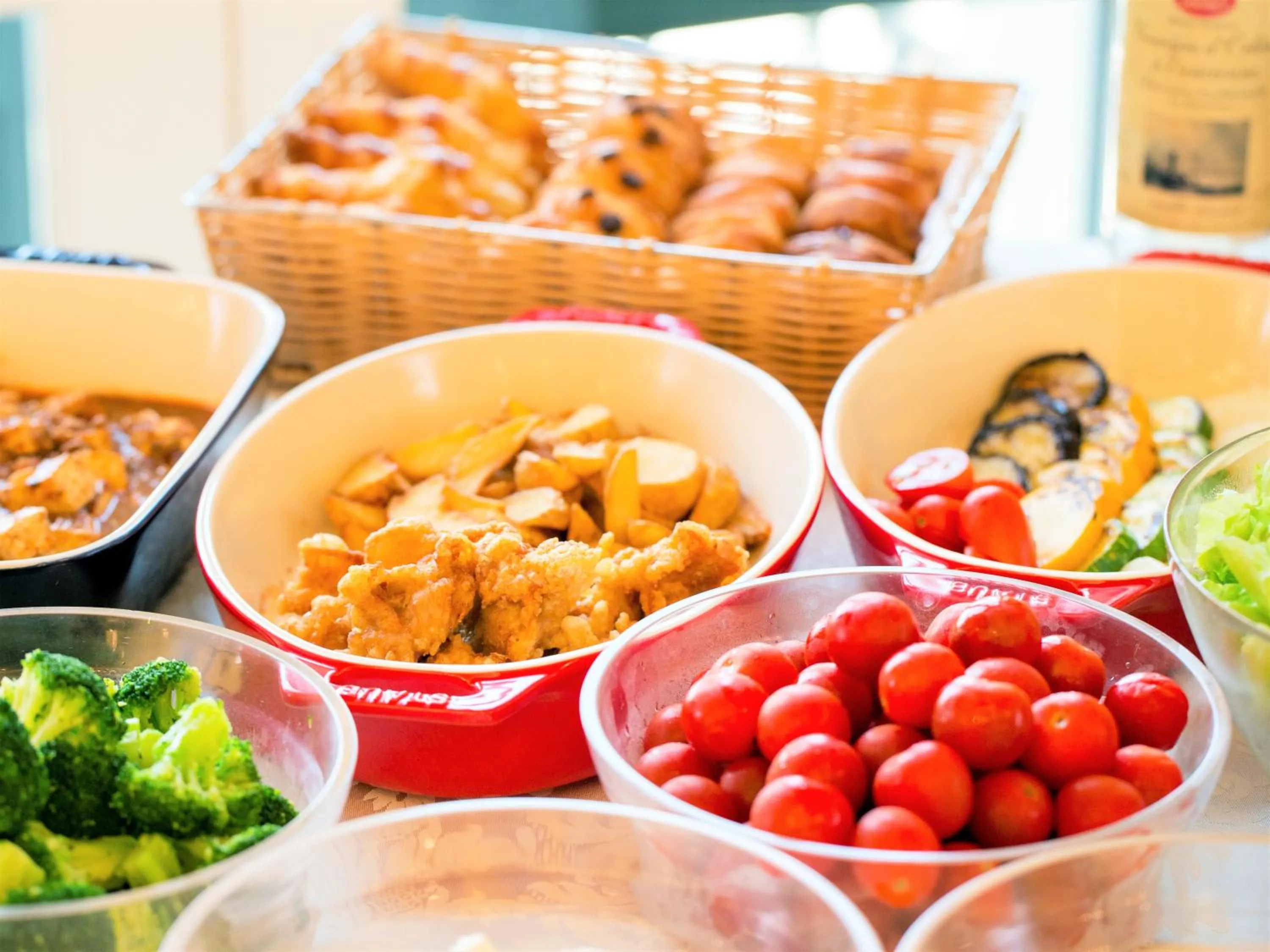 Food and drinks in Hotel Monterey Osaka