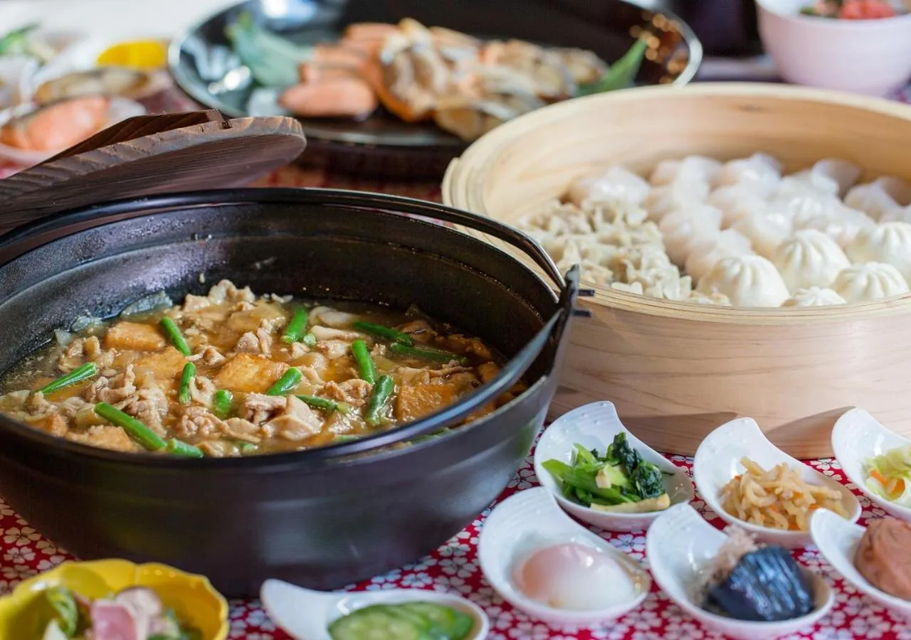 Buffet breakfast in Hotel Monterey Hanzomon