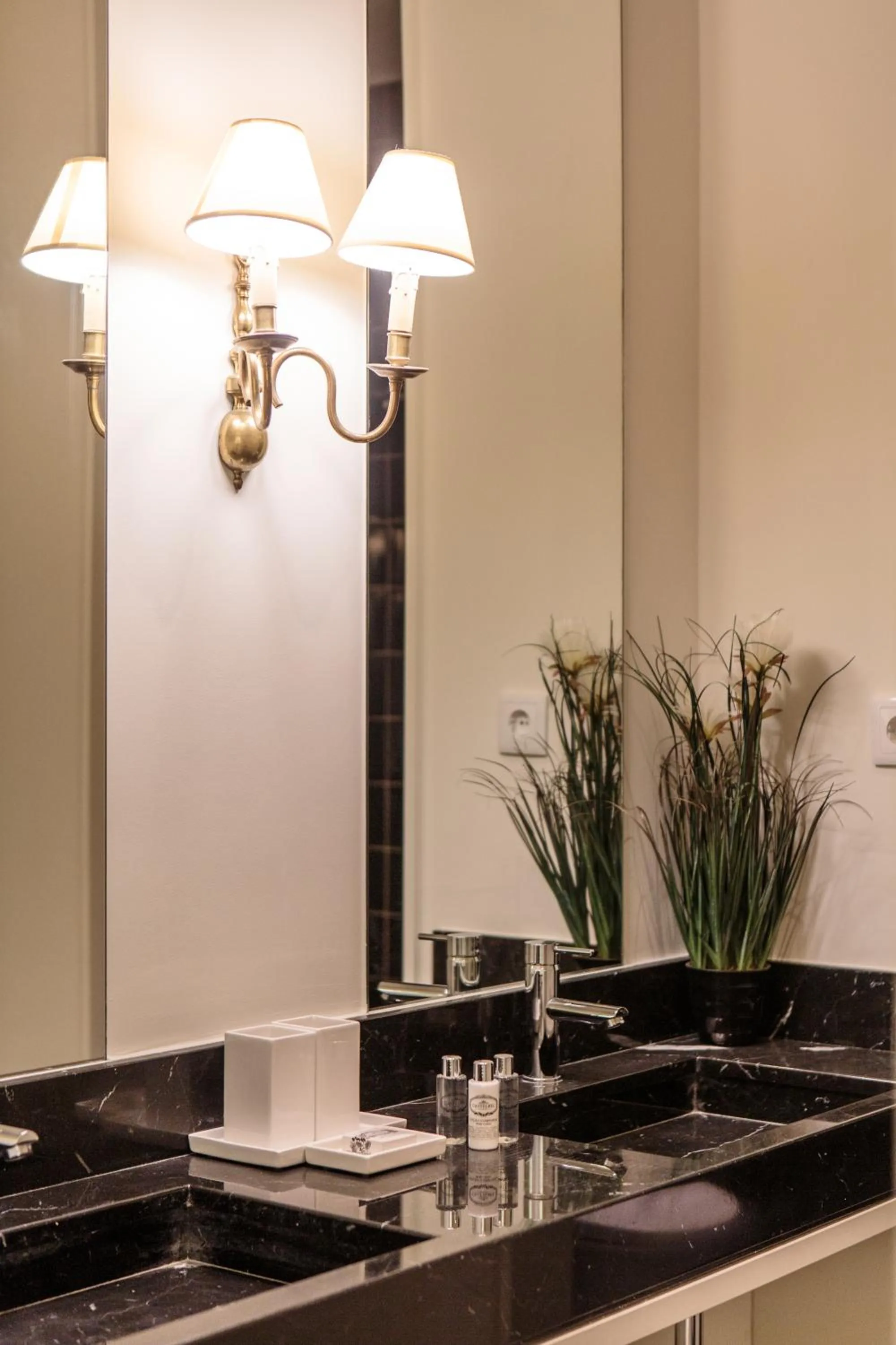 Bathroom in Dear Lisbon - Bordalo Palace Chiado