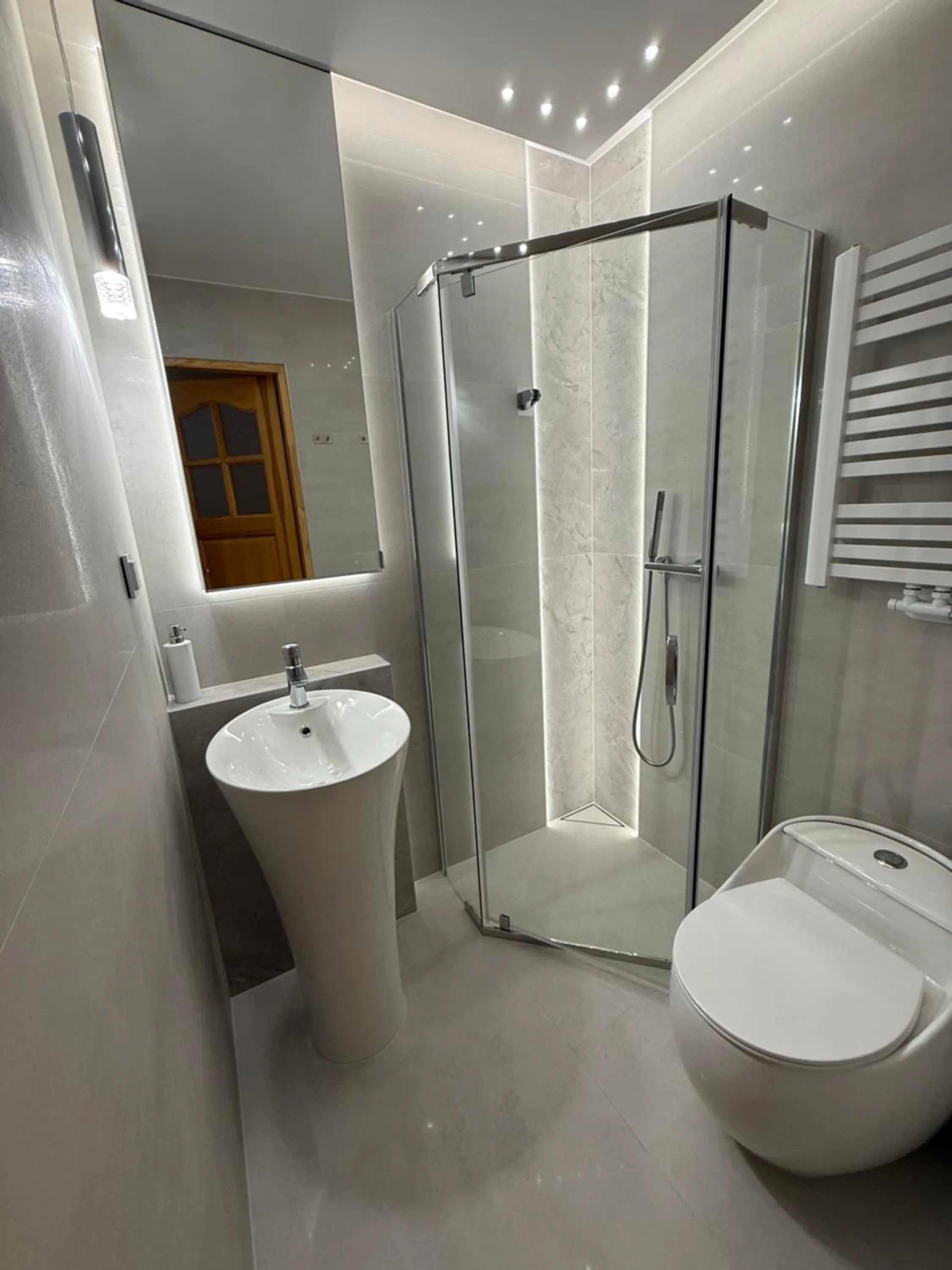 Shower in Sasanka przy Gondoli