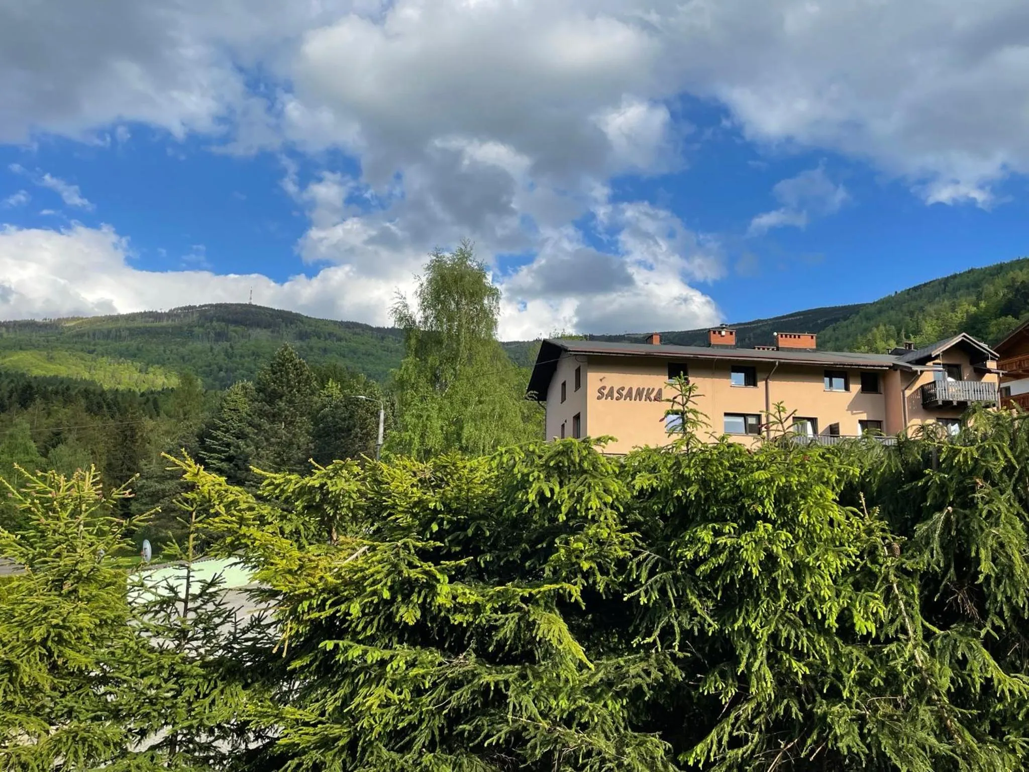 Property building in Sasanka przy Gondoli