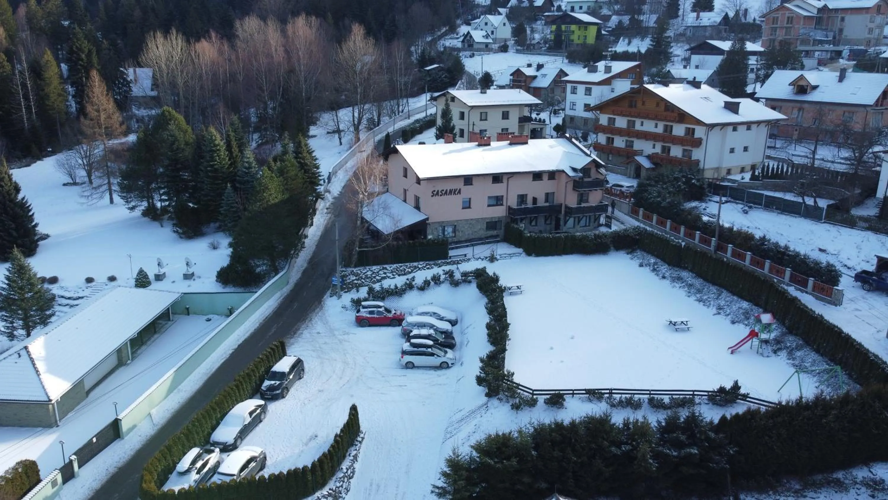 Property building in Sasanka przy Gondoli