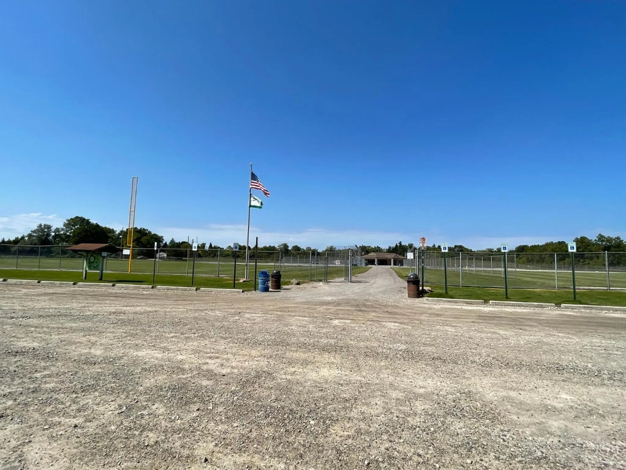 Nearby landmark in Holiday Inn & Suites - Farmington Hills - Detroit NW by IHG