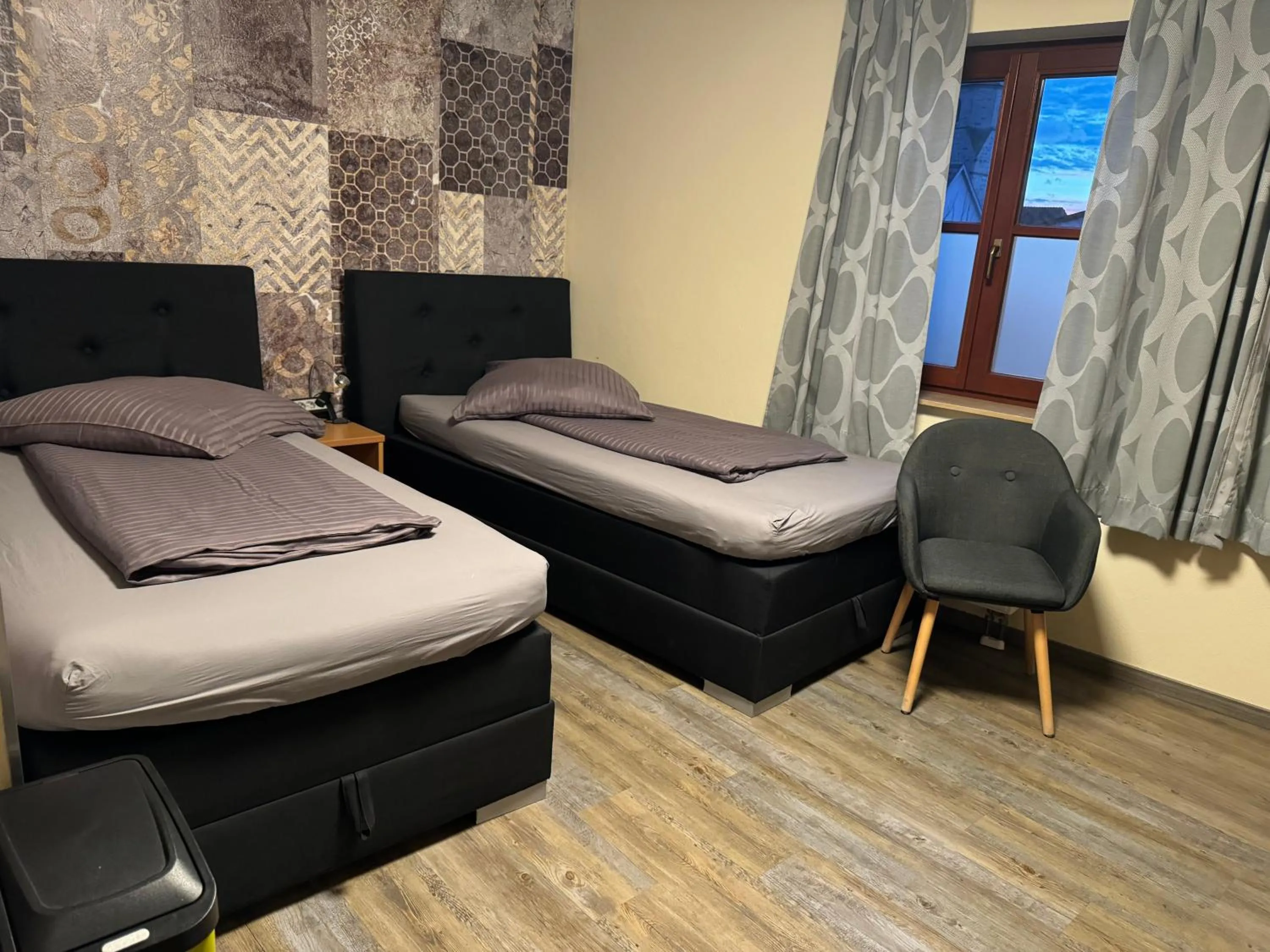 Bed in Hotel "Mythos Apartments" alle Zimmer mit Kochnische, Apartments mit Küche!