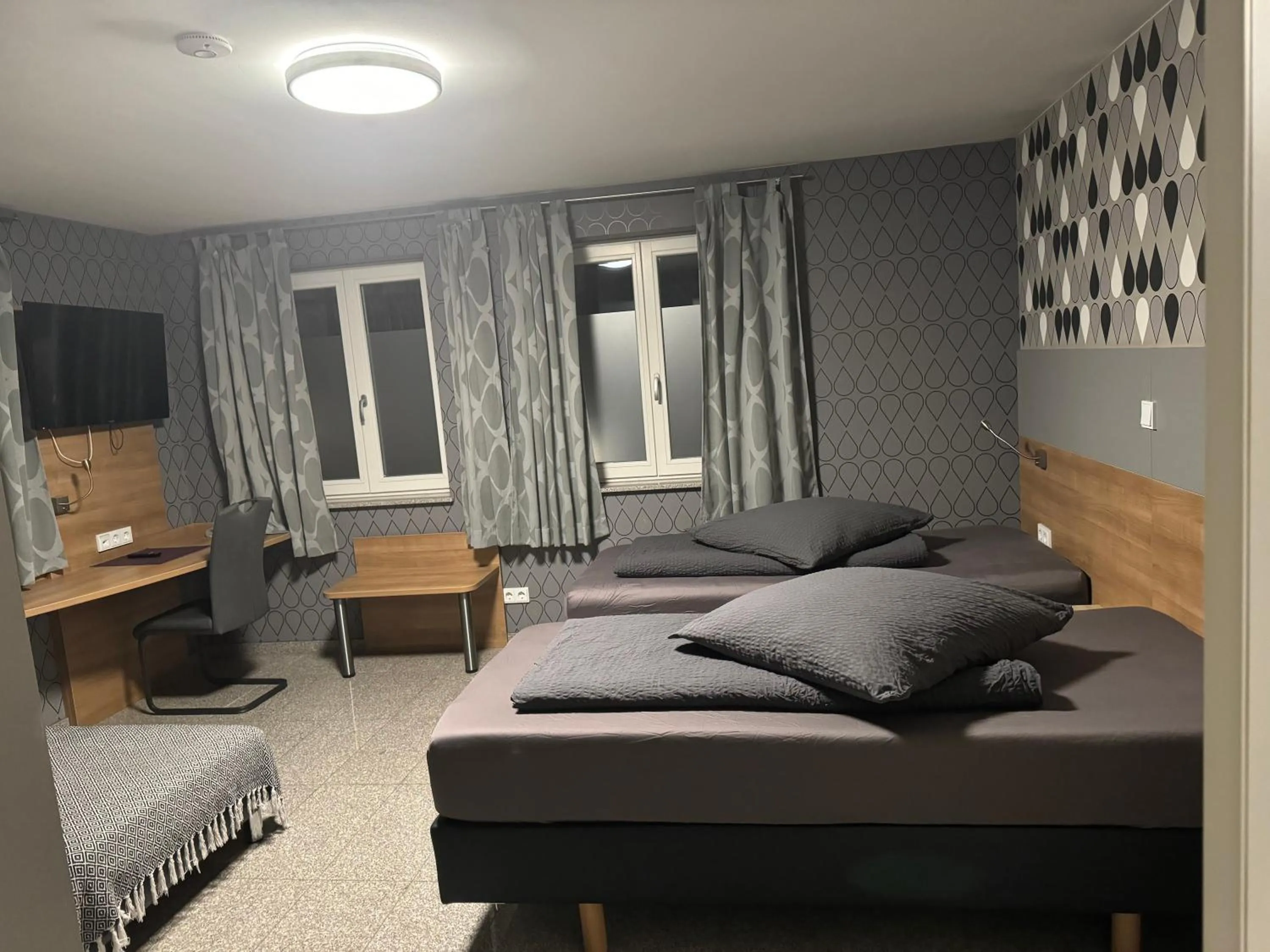 Bed in Hotel "Mythos Apartments" alle Zimmer mit Kochnische, Apartments mit Küche!