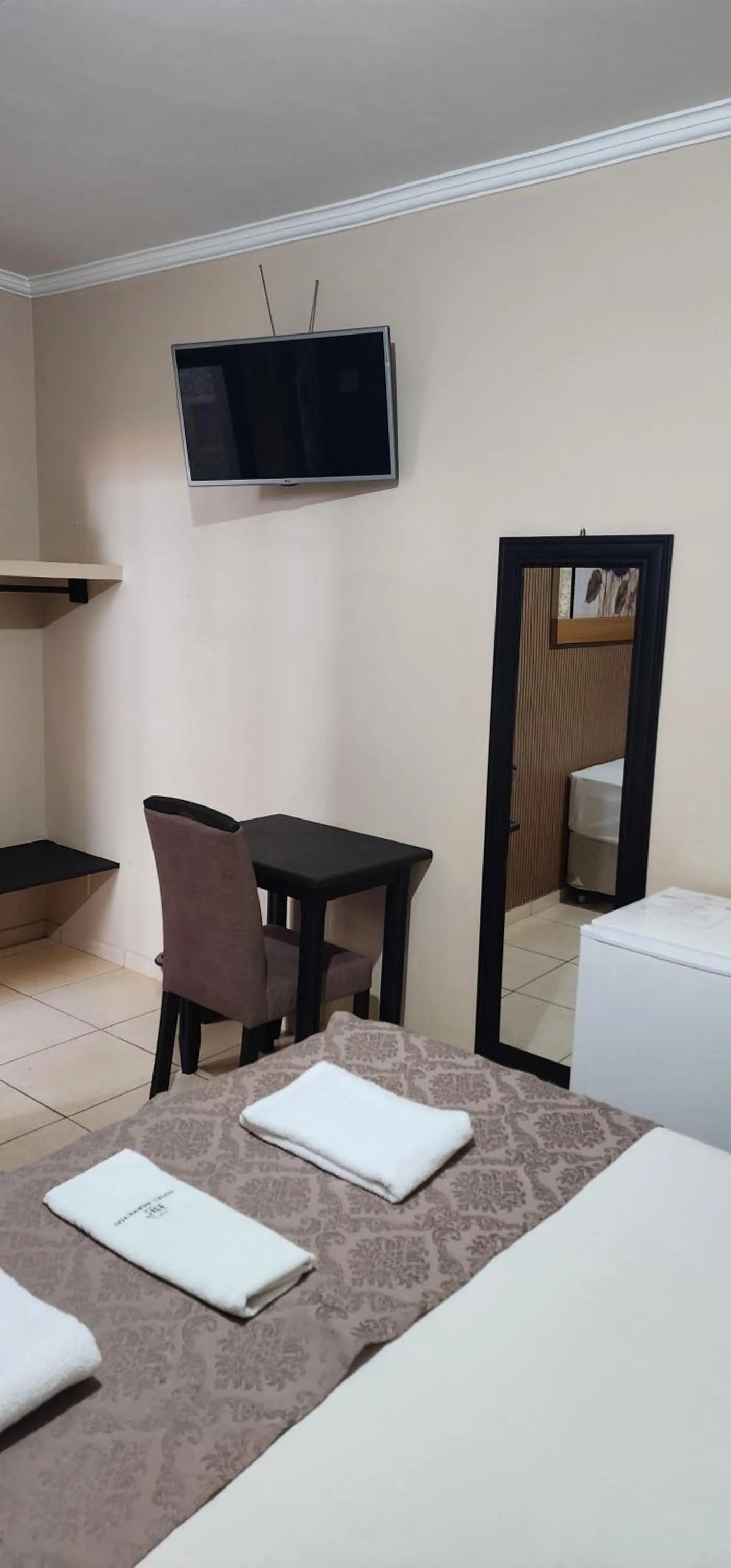 Photo of the whole room, Bed in Hotel Barretos