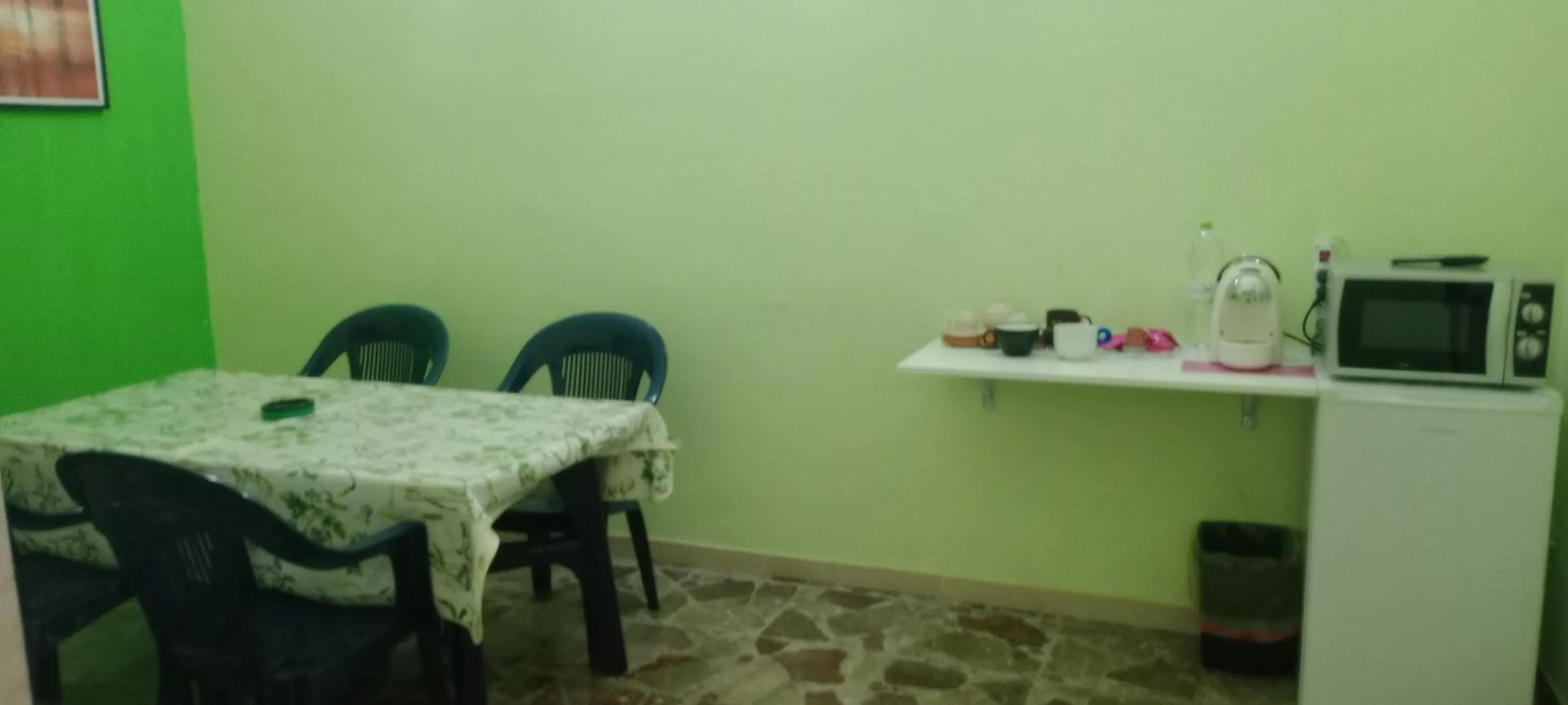 Breakfast in Pescandora