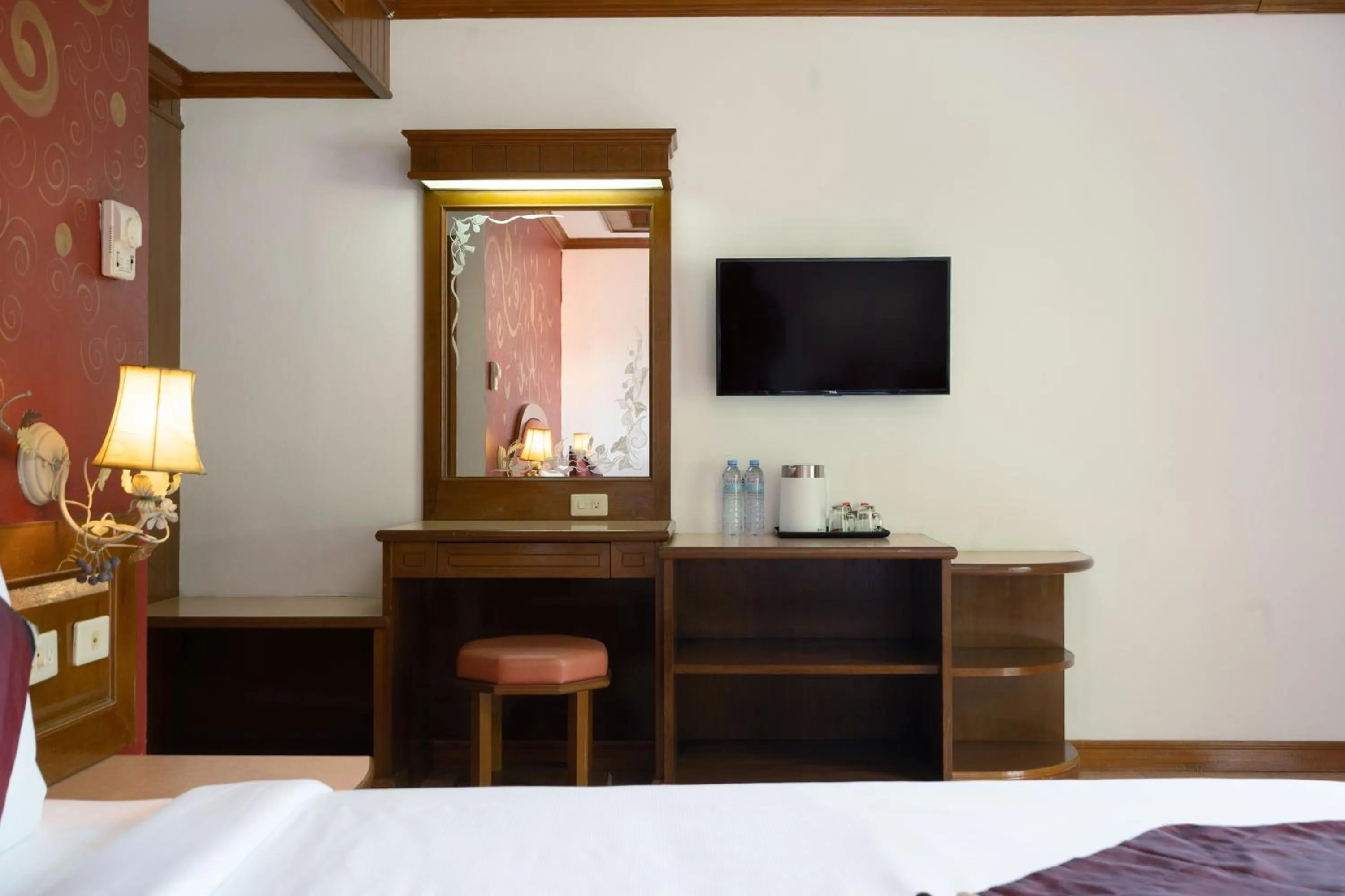 TV and multimedia, Bed in Memory Karon Resort