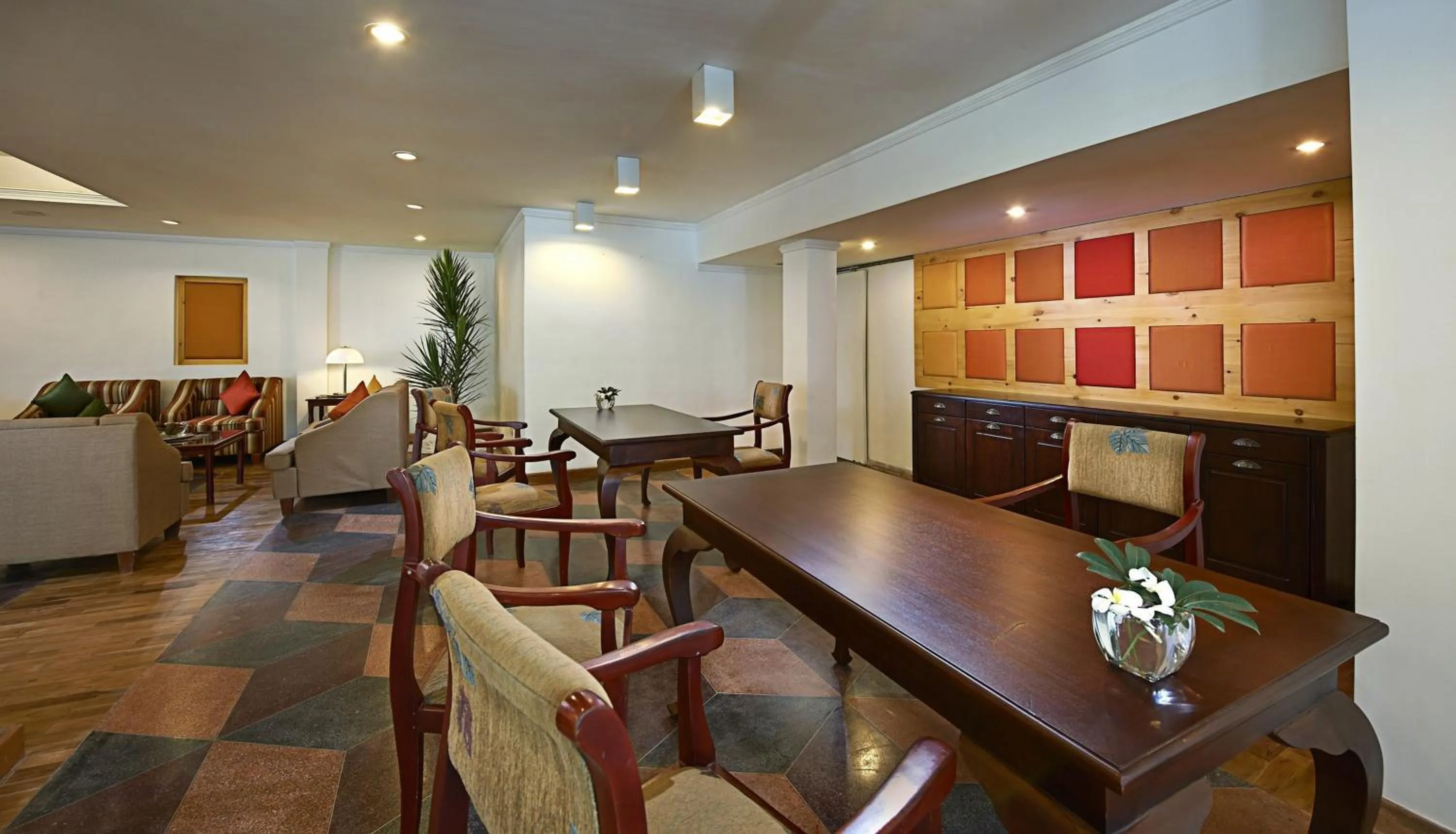 Lobby or reception in Berjaya Hotel Colombo