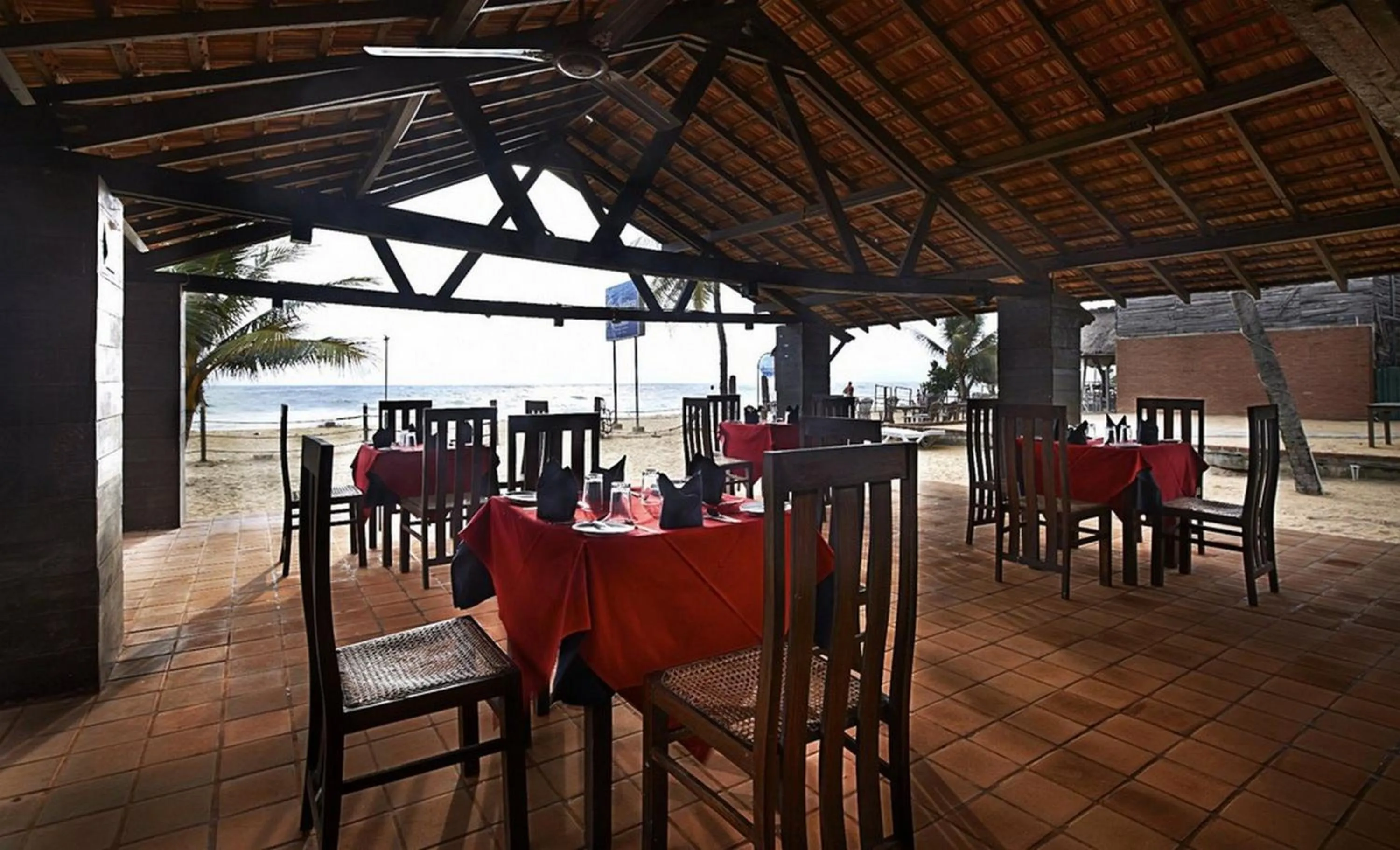 Restaurant/places to eat in Berjaya Hotel Colombo