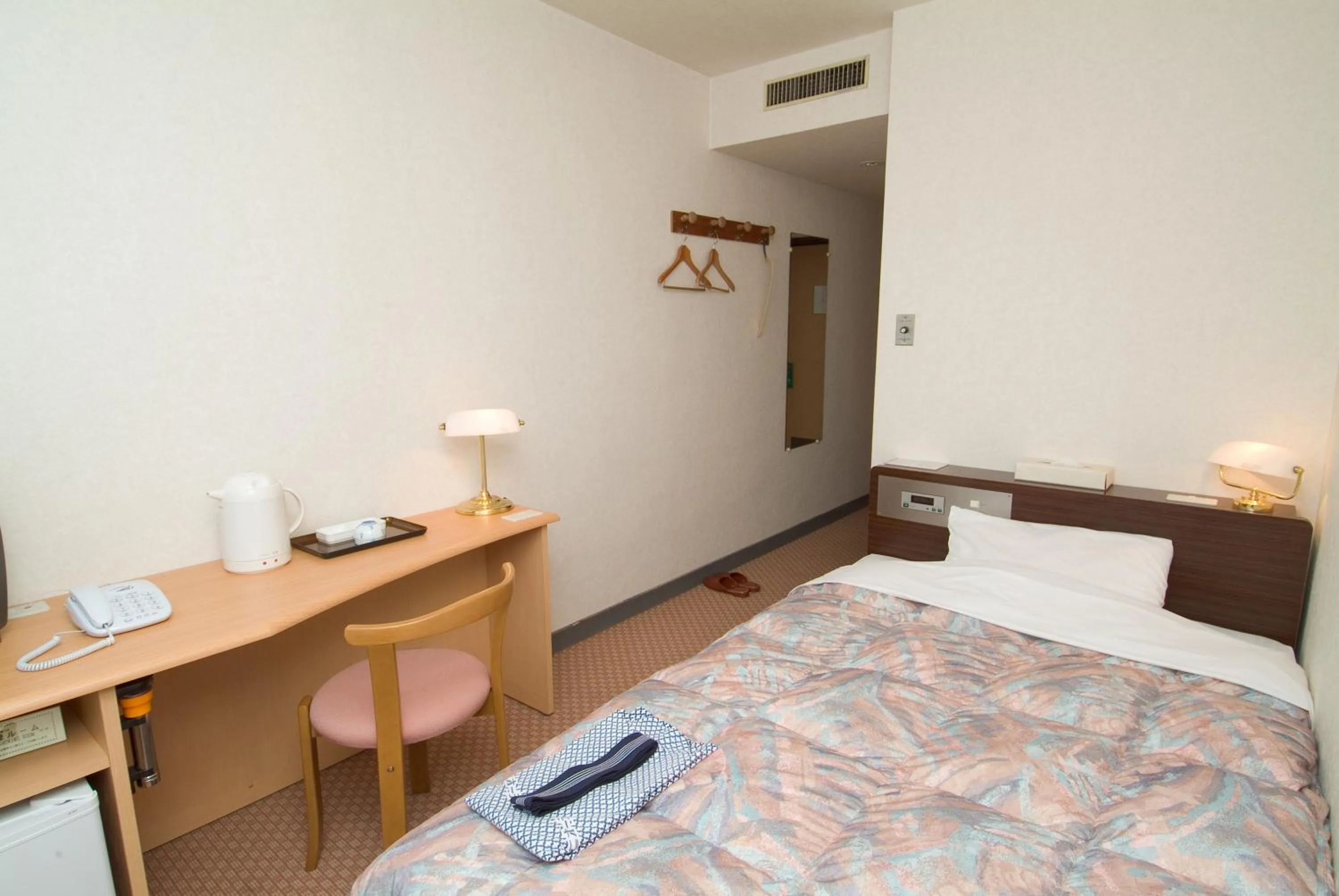 Photo of the whole room, Bed in Hotel New Ohte