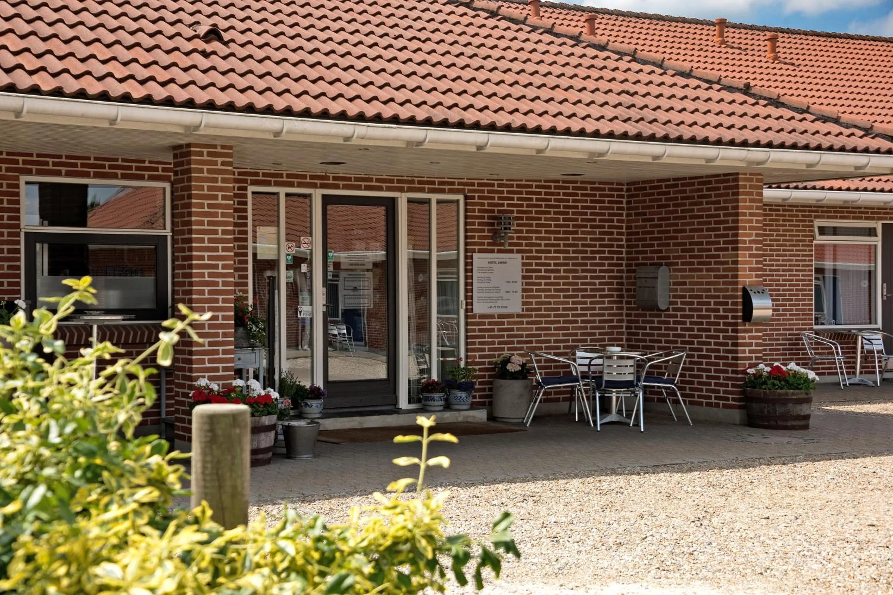 Facade/entrance in Hotel Varde