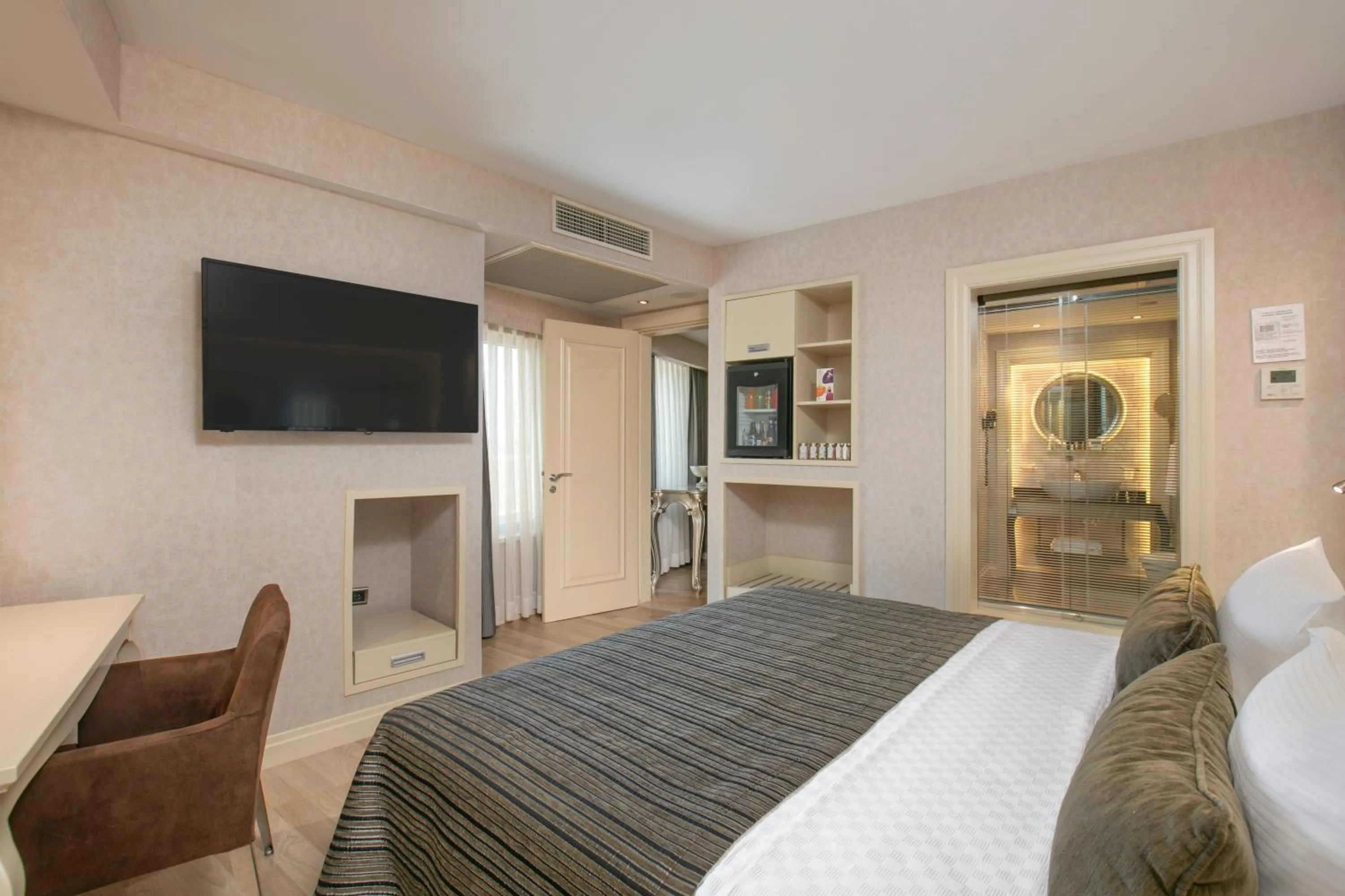 Bed in Limak Eurasia Luxury Hotel