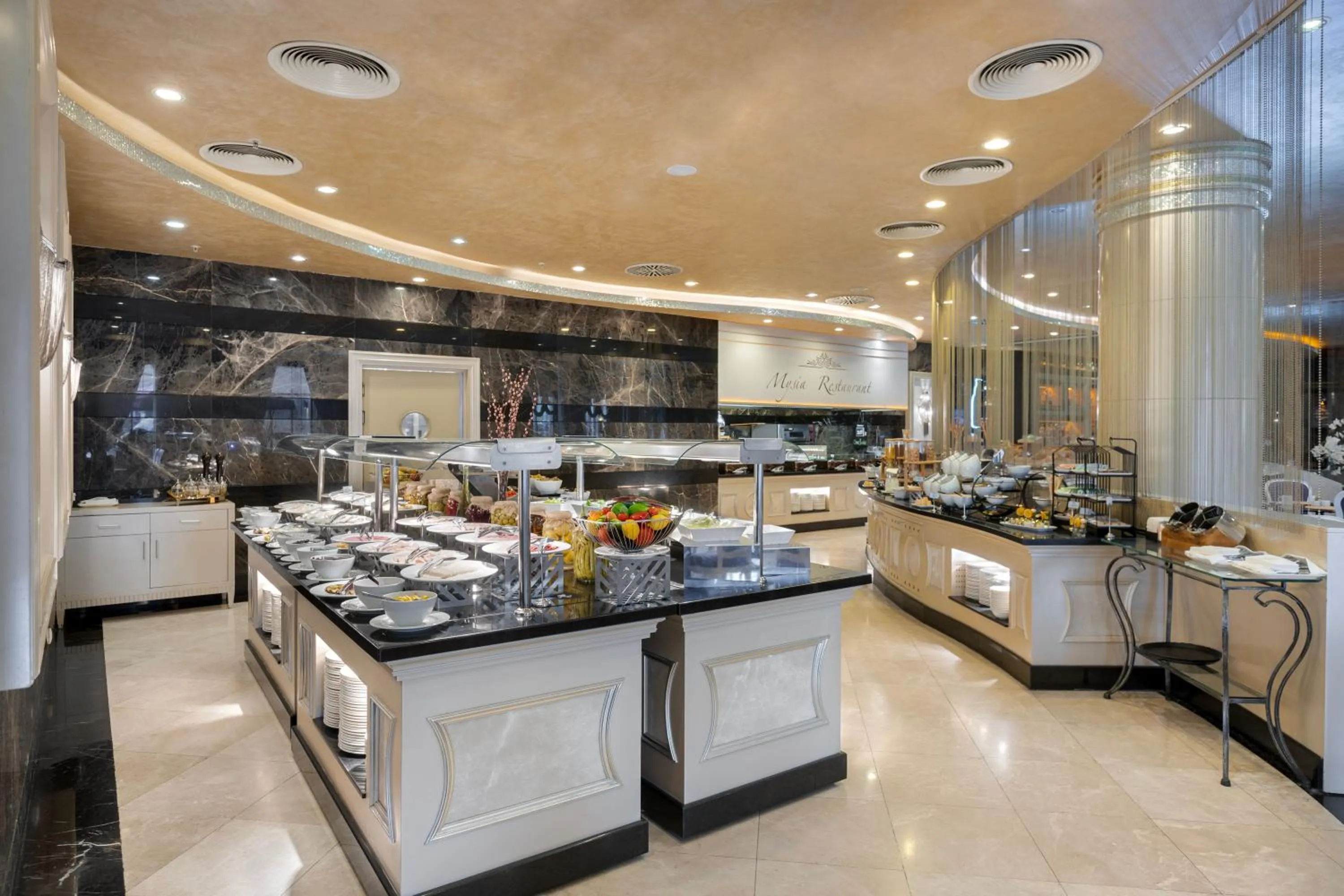 Restaurant/places to eat in Limak Eurasia Luxury Hotel