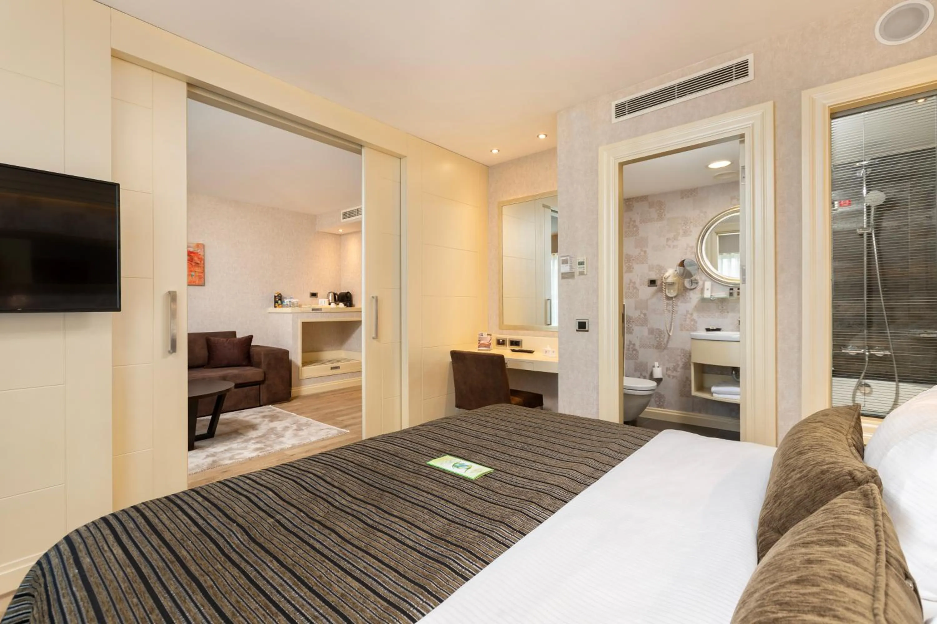 Bed in Limak Eurasia Luxury Hotel