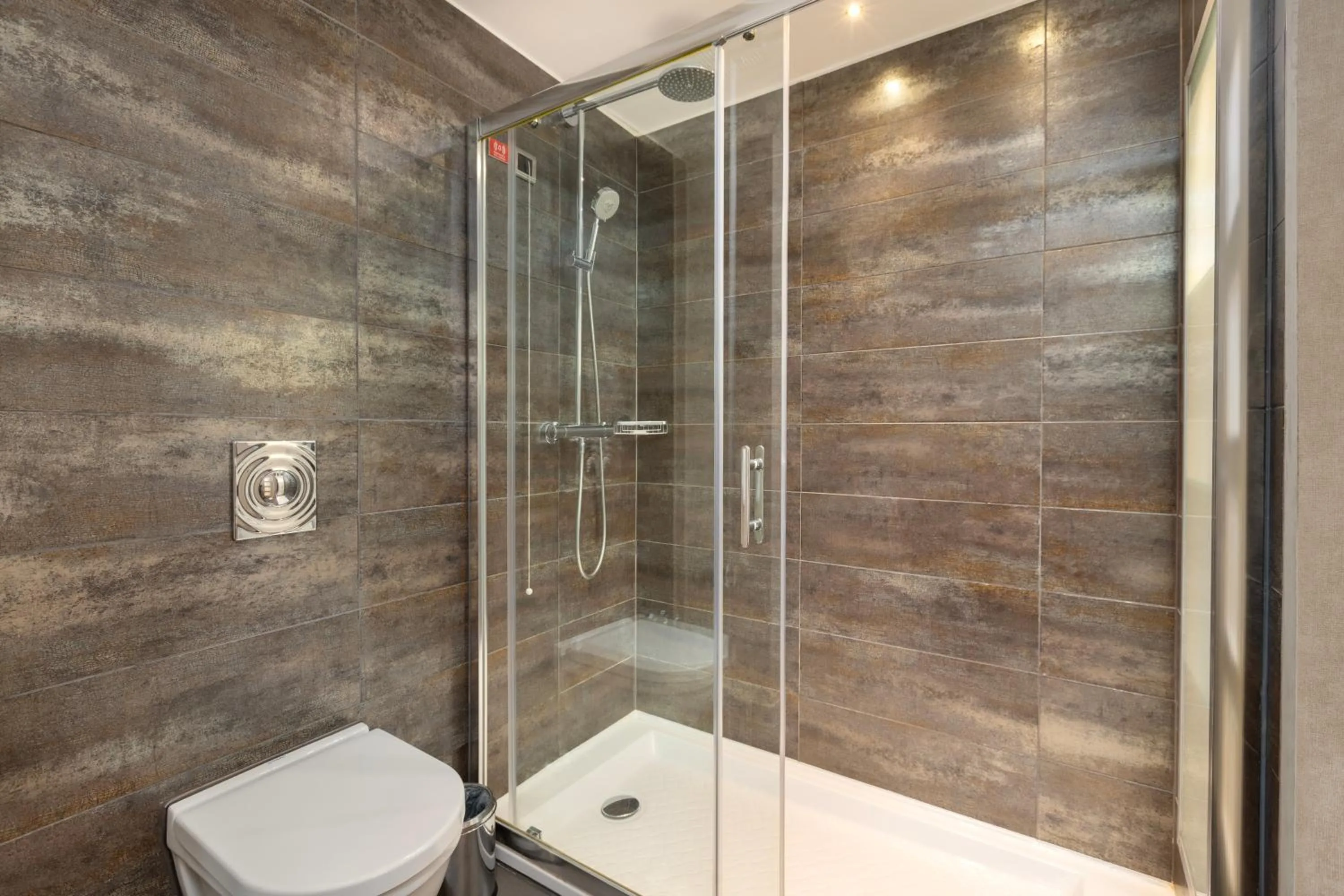 Shower in Limak Eurasia Luxury Hotel