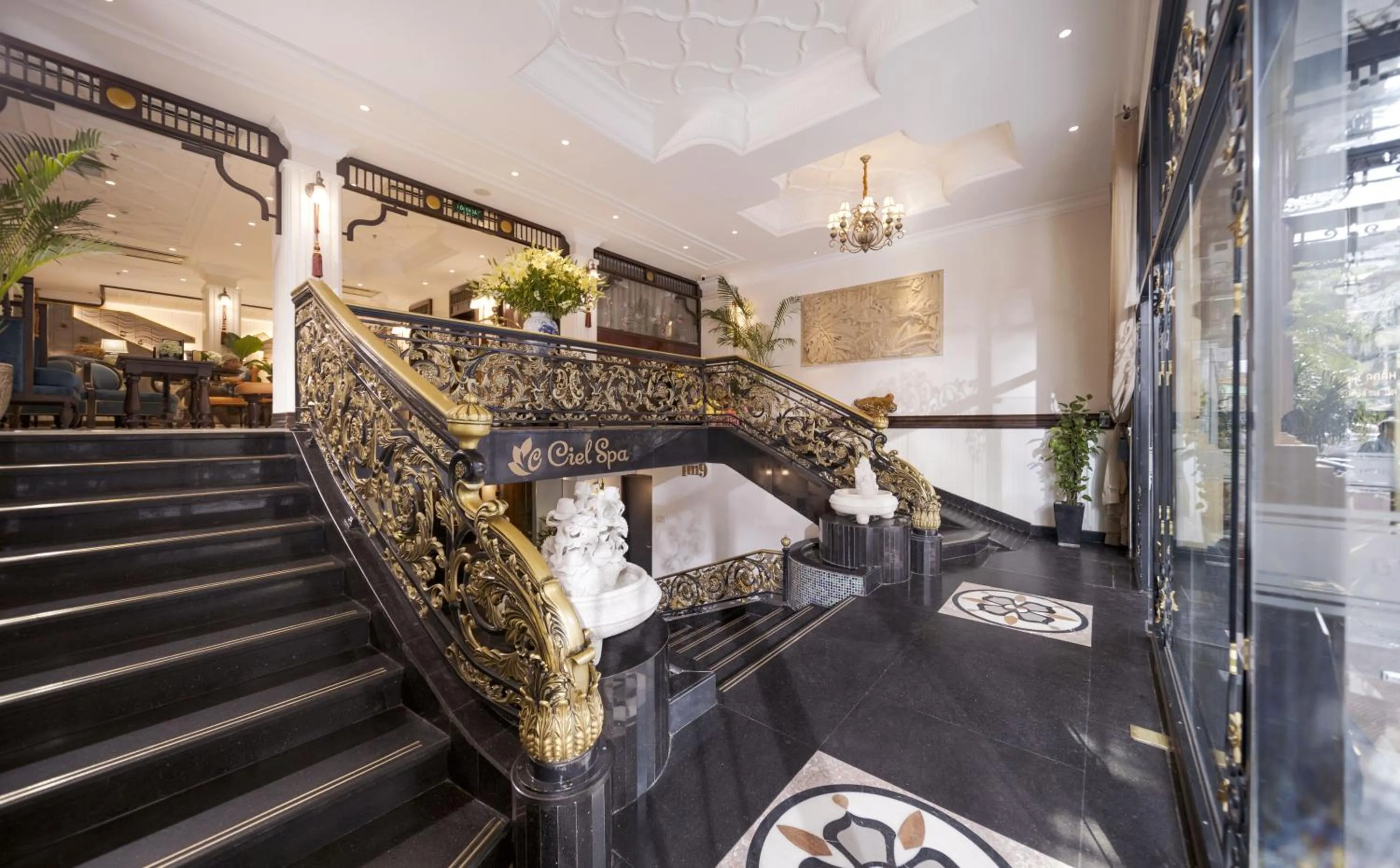 Lobby or reception in Hanoi Tirant Hotel