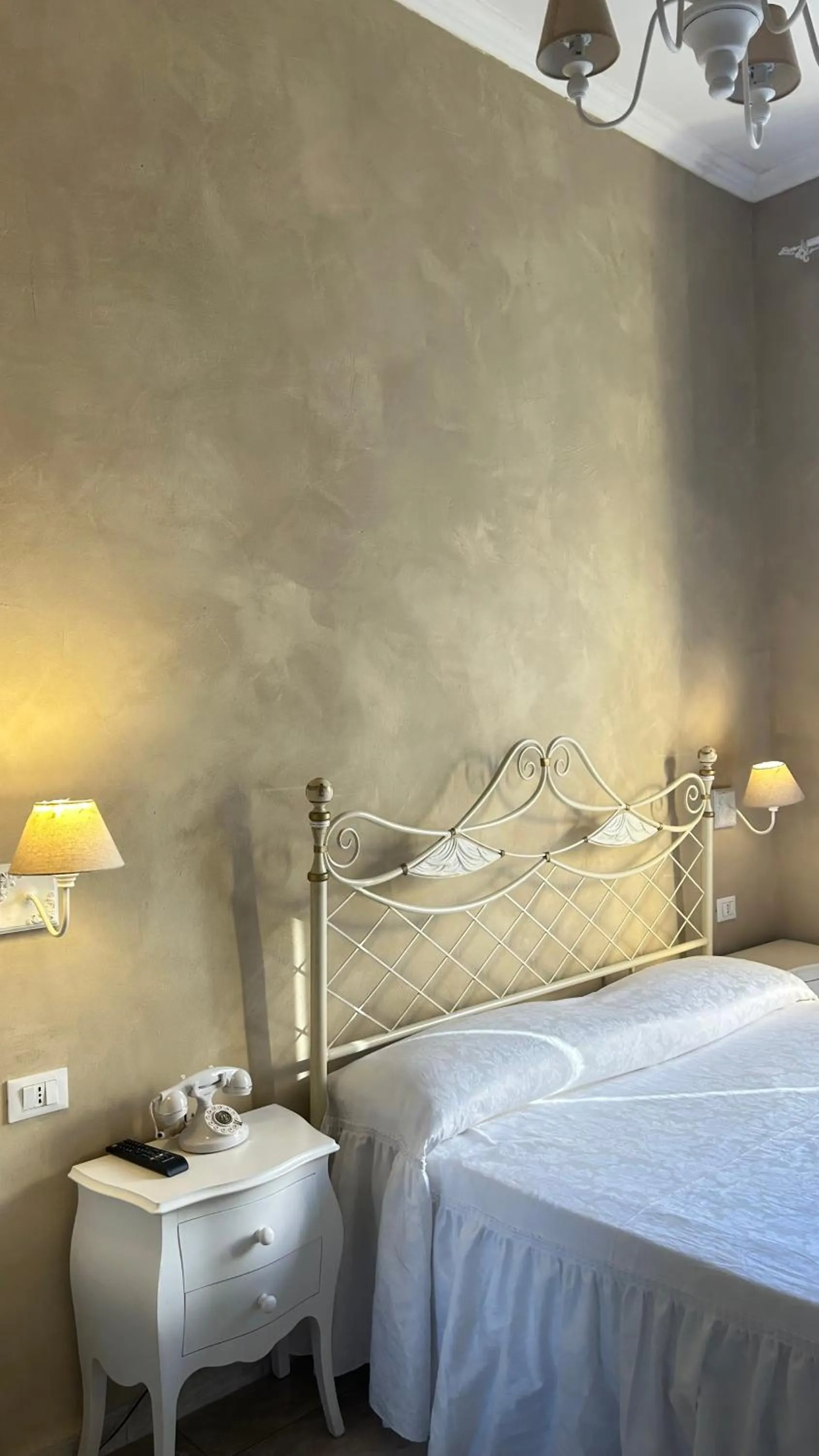 Bedroom, Bed in Boutique Hotel Calais Milano