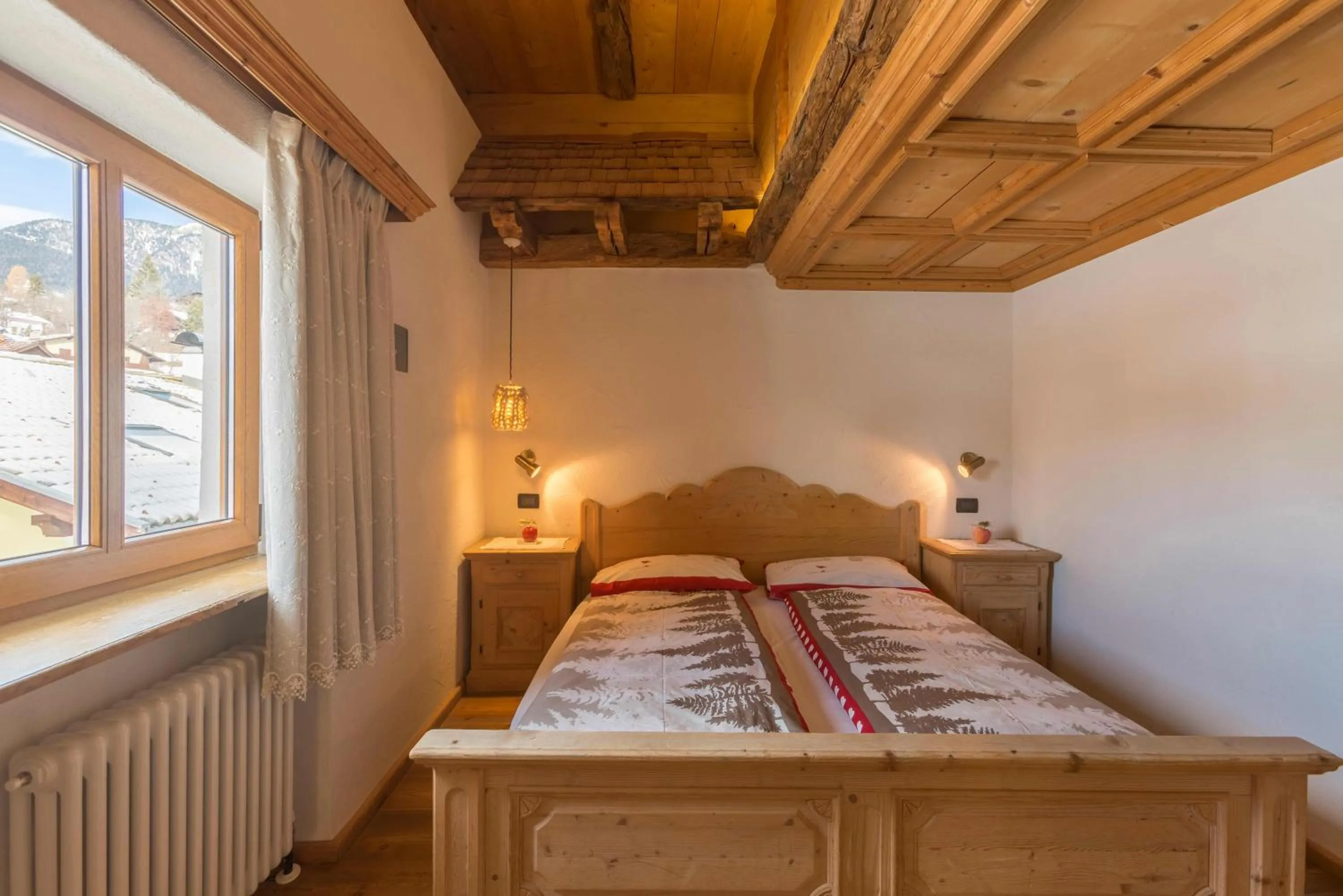 Bed in Historic Hotel Ristorante La Stua