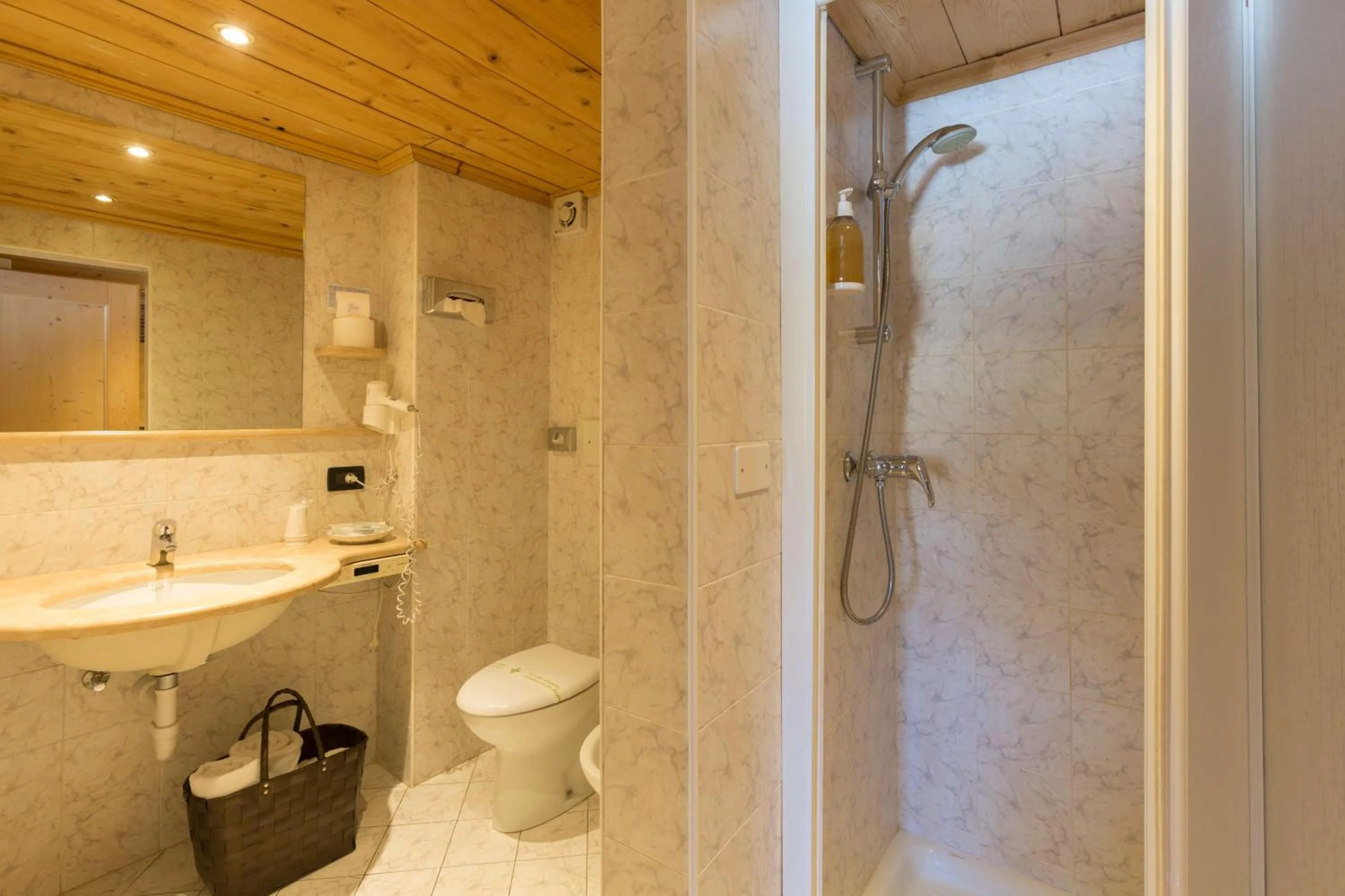 Historic Hotel Ristorante La Stua