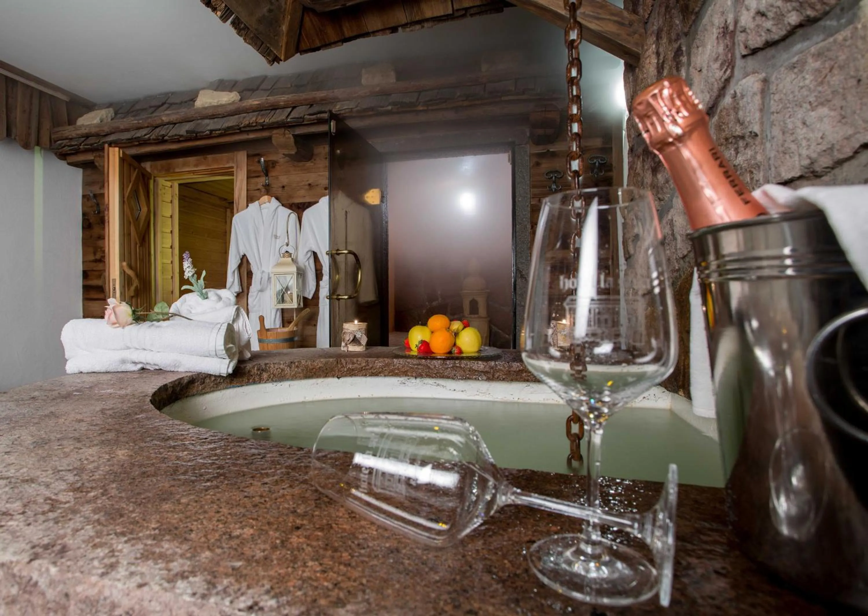 Historic Hotel Ristorante La Stua