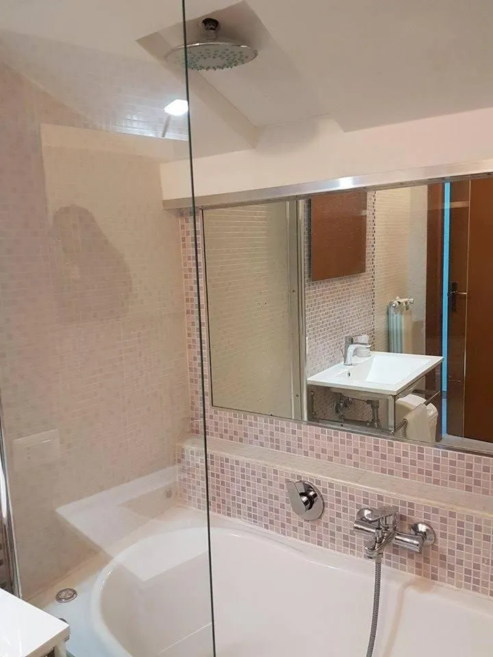 Hot Tub in Villa Altieri