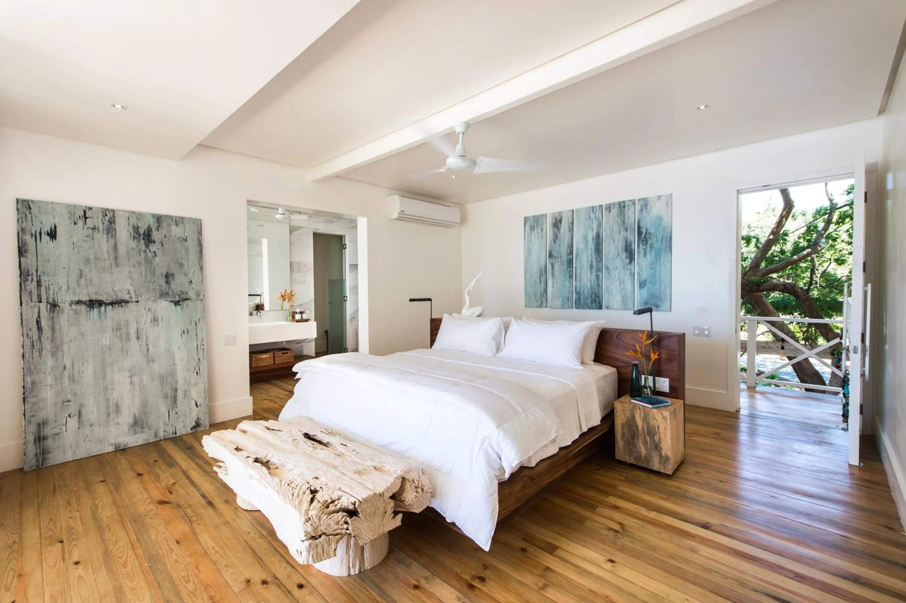 Bed in Ibagari Boutique Hotel