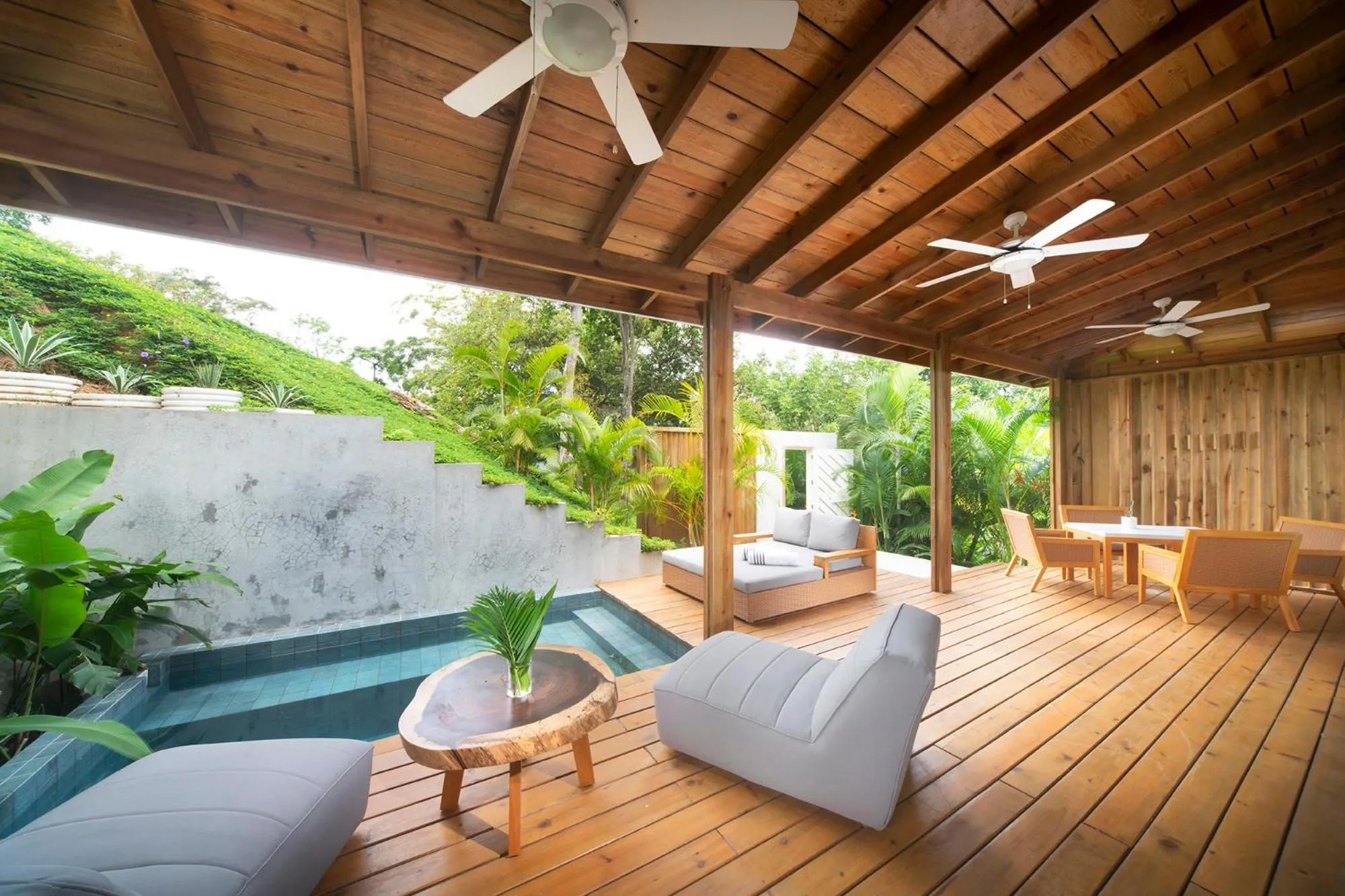 Garden in Ibagari Boutique Hotel