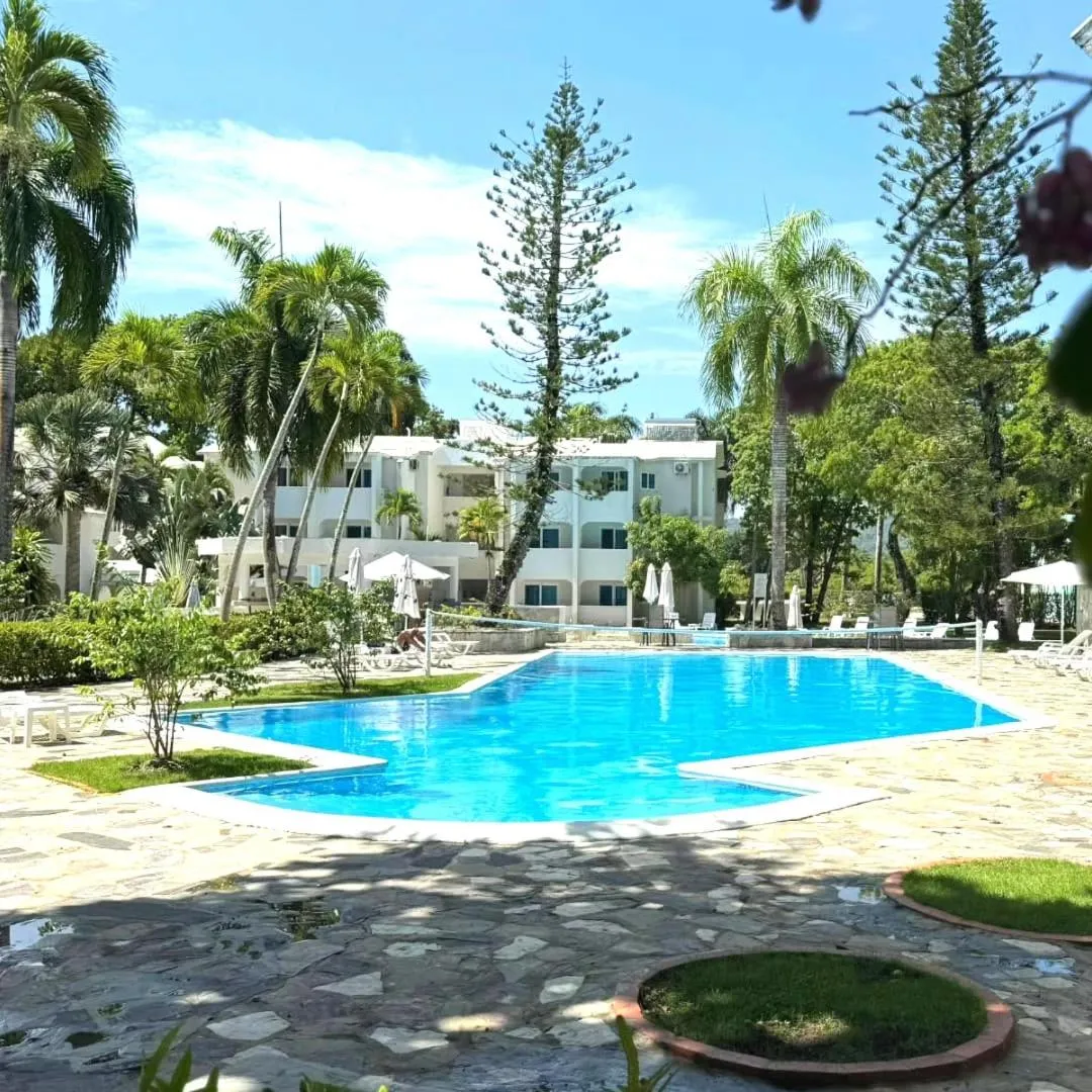 Property building in Tropical Casa Laguna