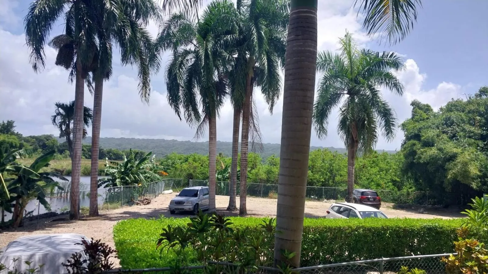 Lake view in Tropical Casa Laguna