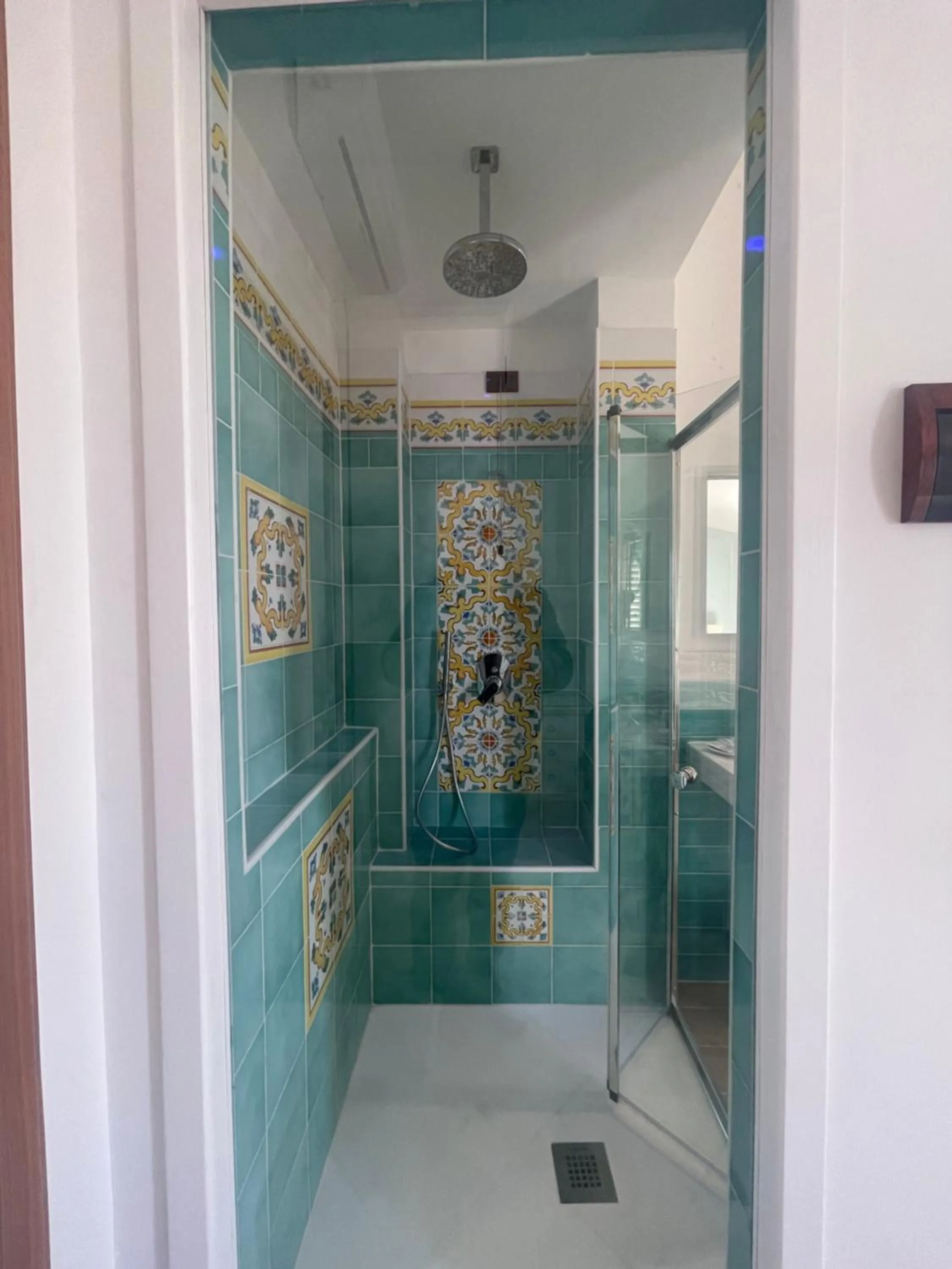Shower in Hotel Ristorante Colleverde