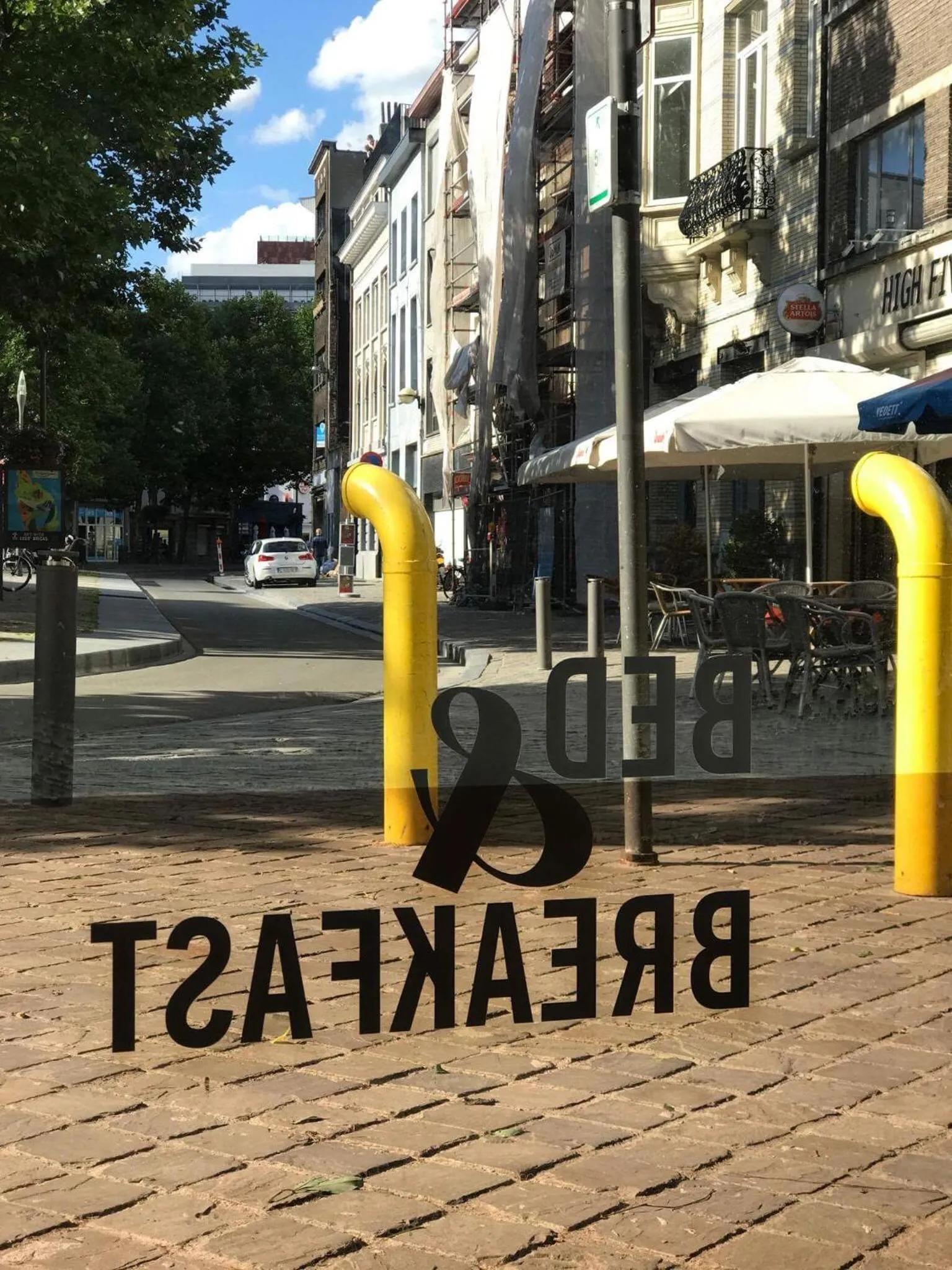 Property logo or sign in B&B Yellow Submarine