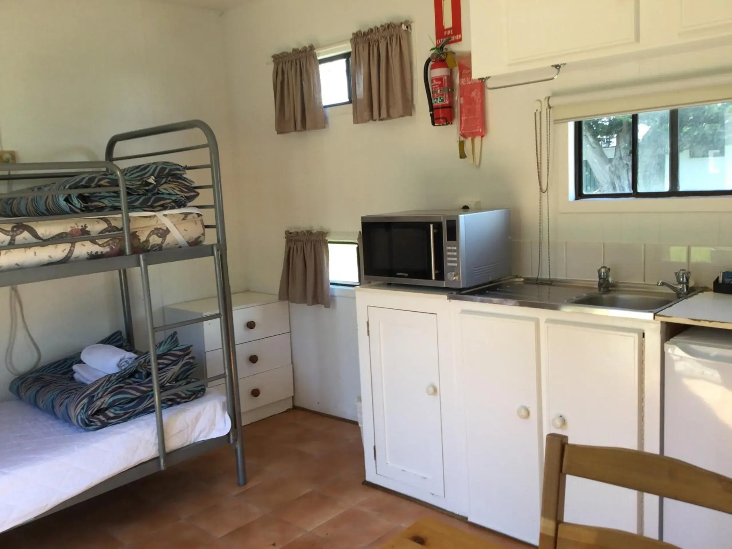 Economy One-Bedroom Cabin - Pet Friendly in Victor Harbor Holiday Park Economy One-Bedroom Cabin - Pet Friendly in Victor Harbor Holiday Park