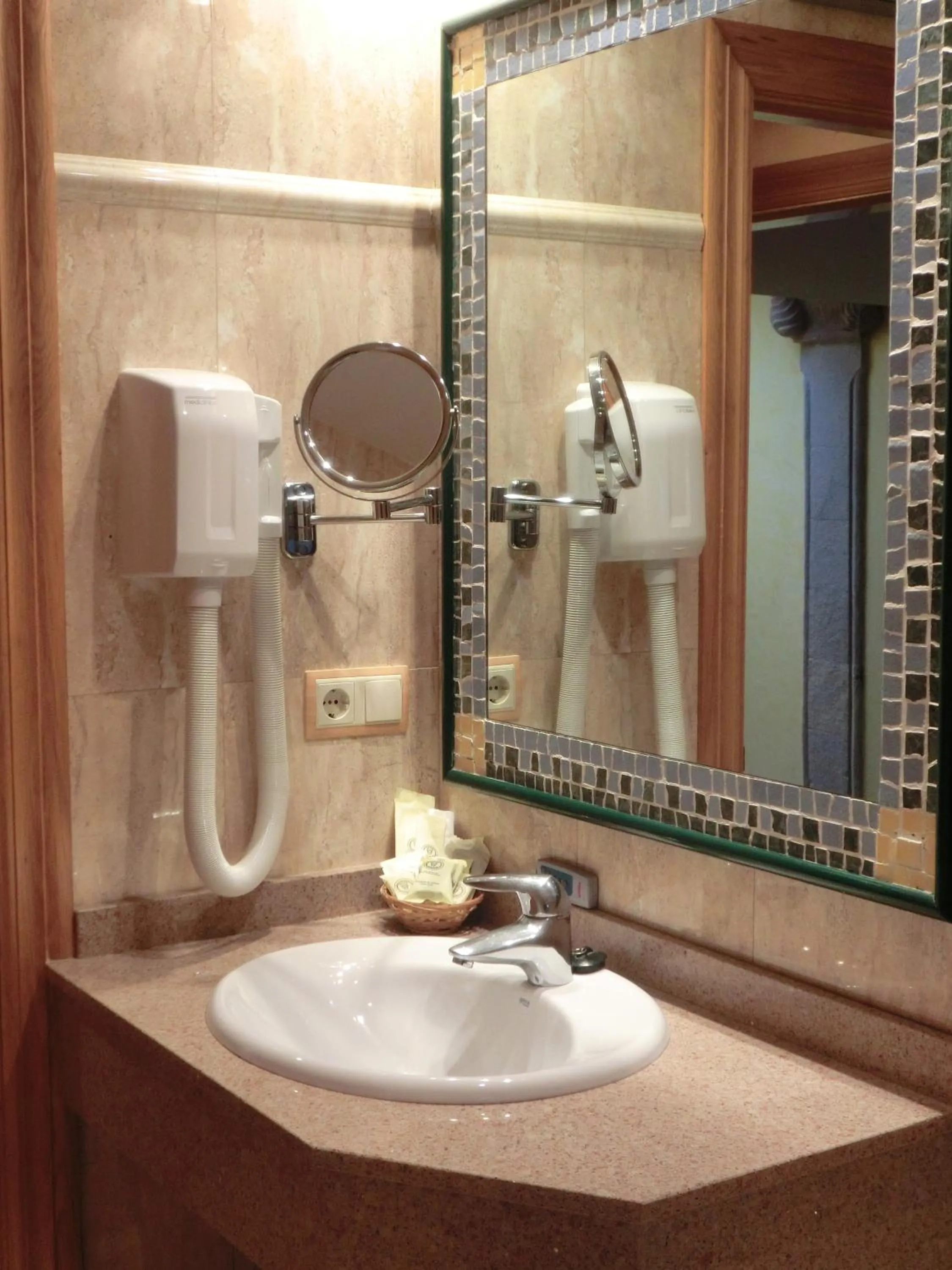 Bathroom in Hotel Las Ruedas