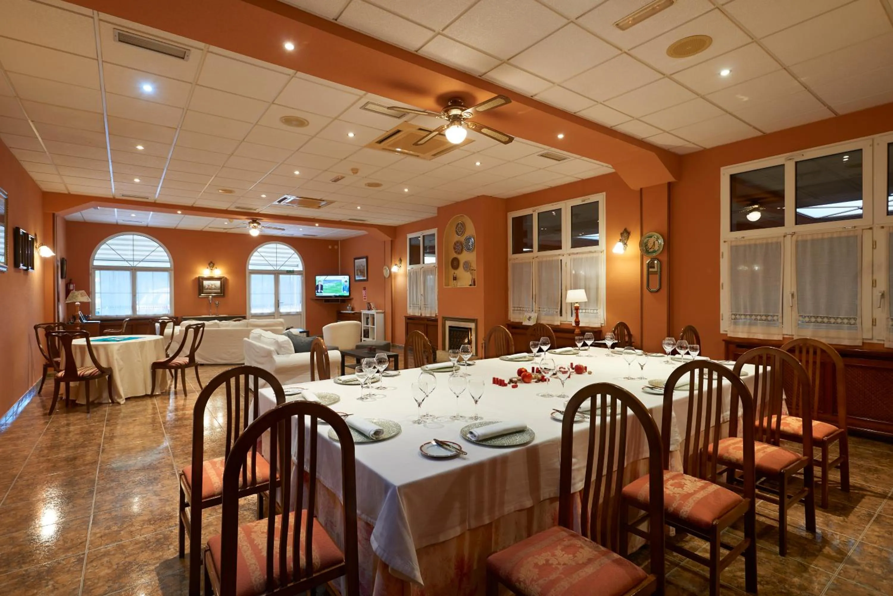 Communal lounge/ TV room in Hotel y Casona El Carmen