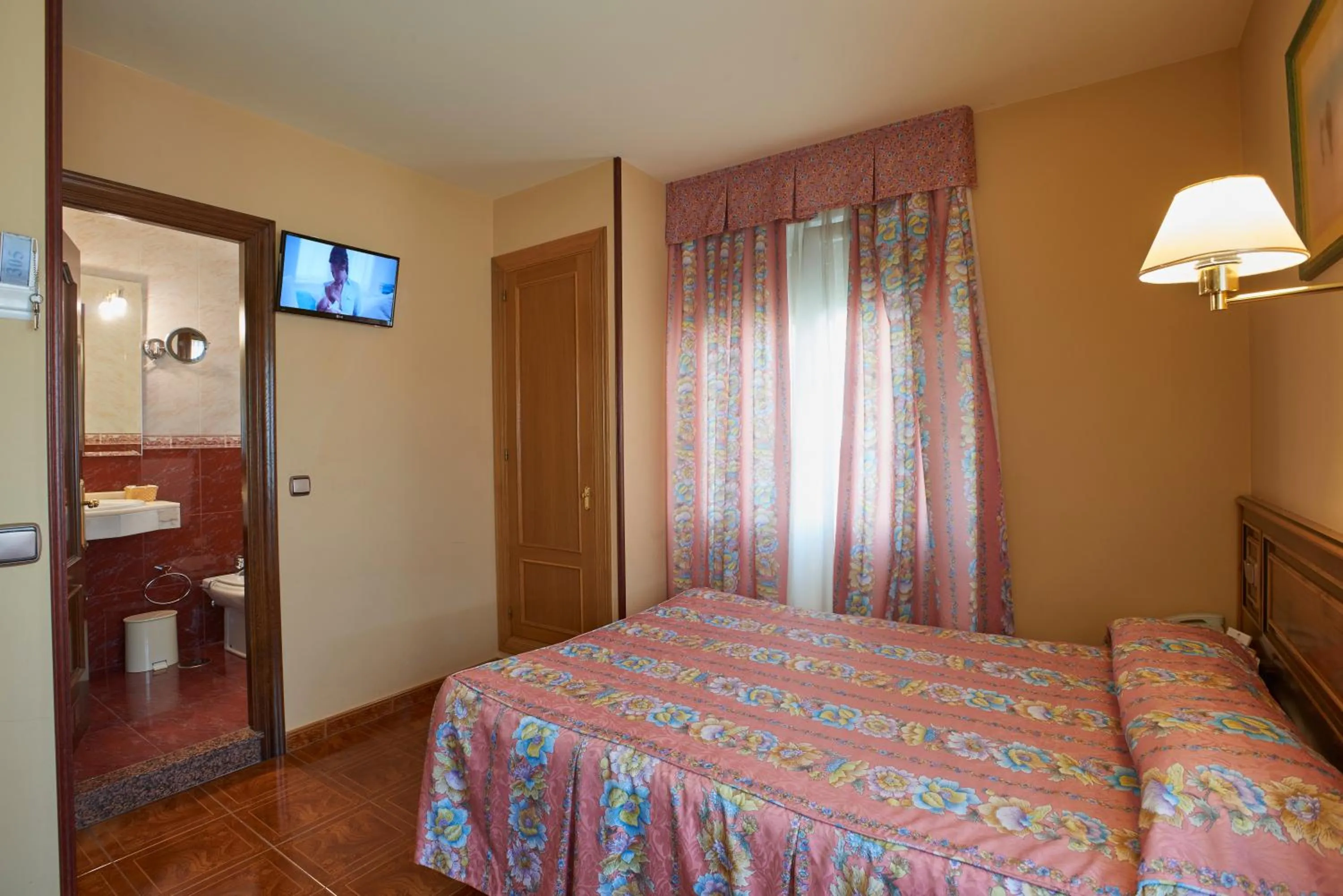 Photo of the whole room, Bed in Hotel y Casona El Carmen