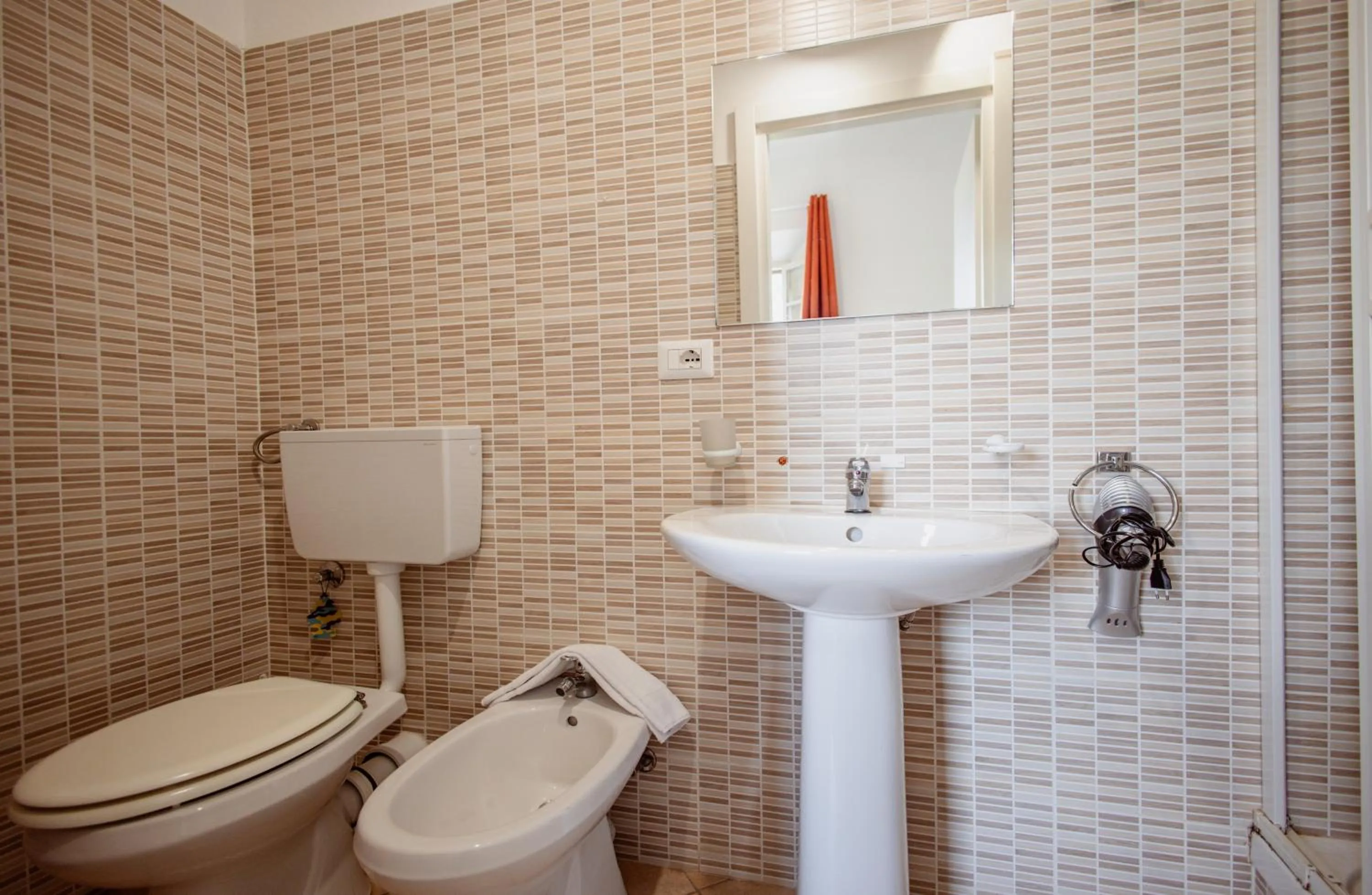 Shower in B&B Toscana