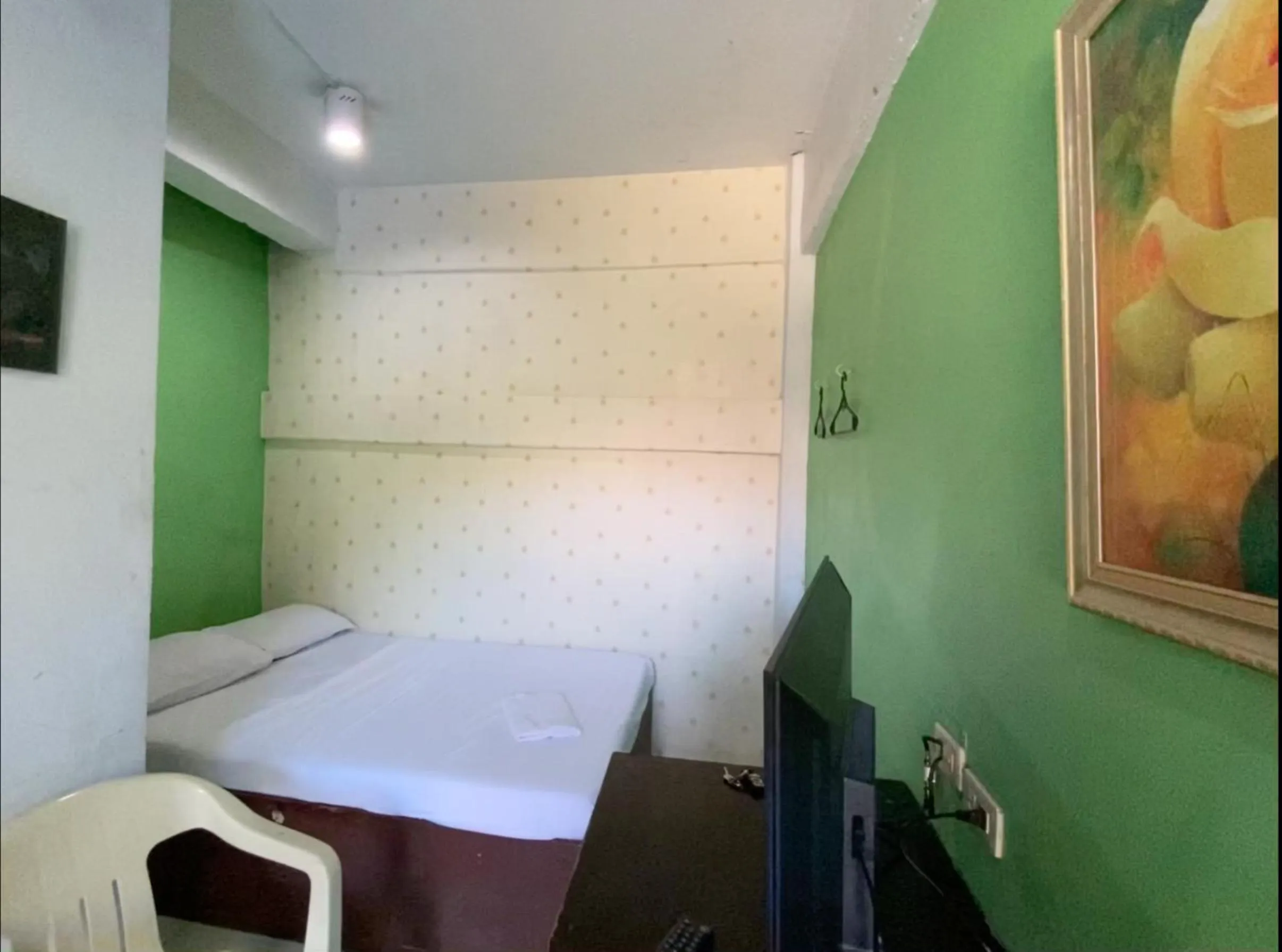 Bedroom, Bed in Antonio's Pension House