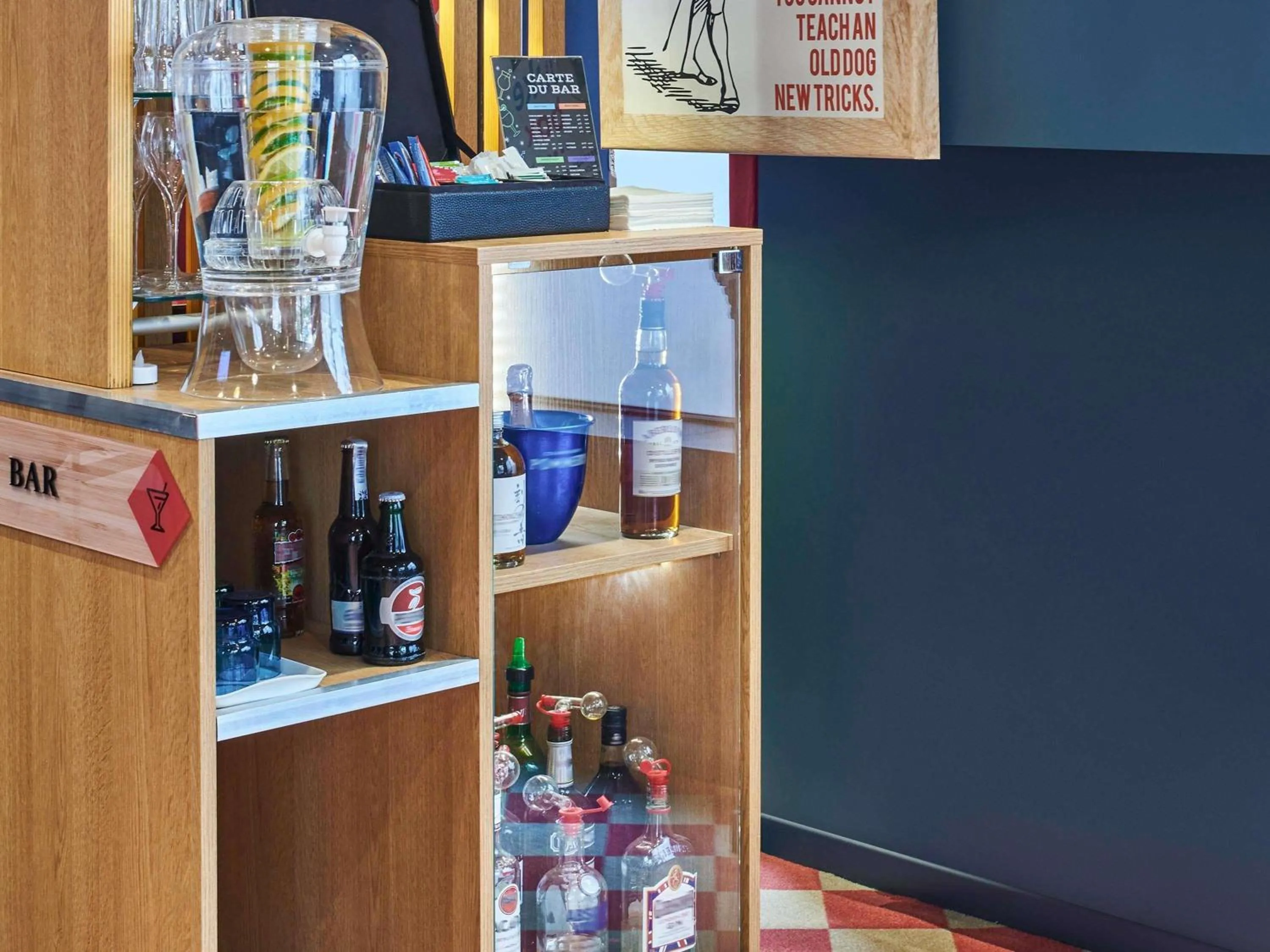 Lounge or bar in ibis Styles Paris Alesia Montparnasse
