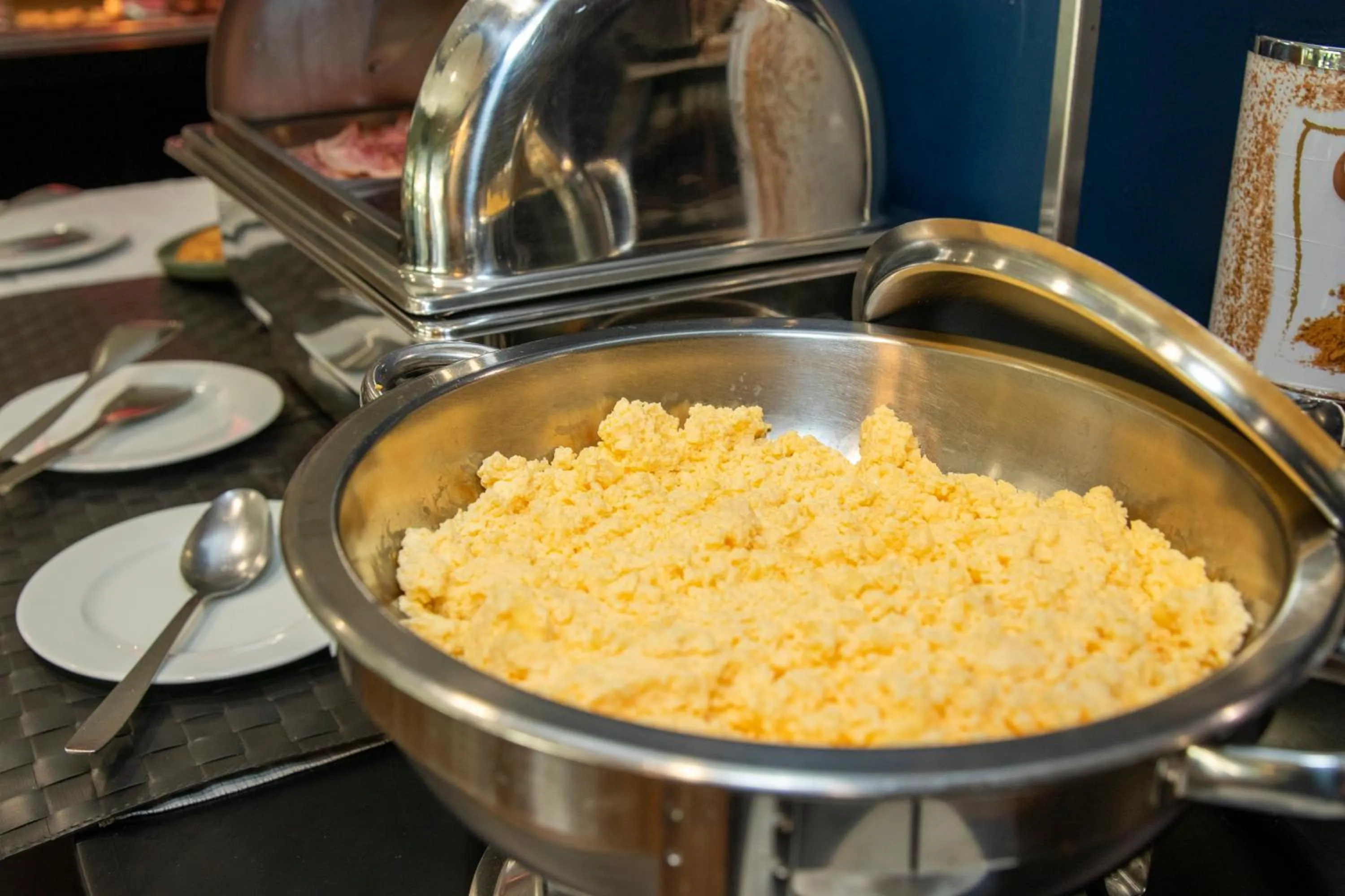 Buffet breakfast in Travelodge Málaga Airport