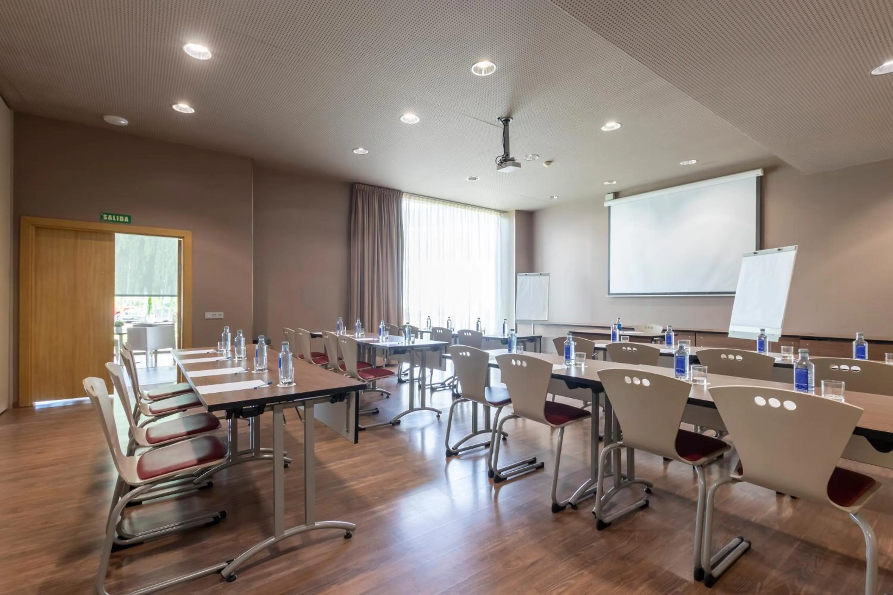 Meeting/conference room in Travelodge Málaga Airport