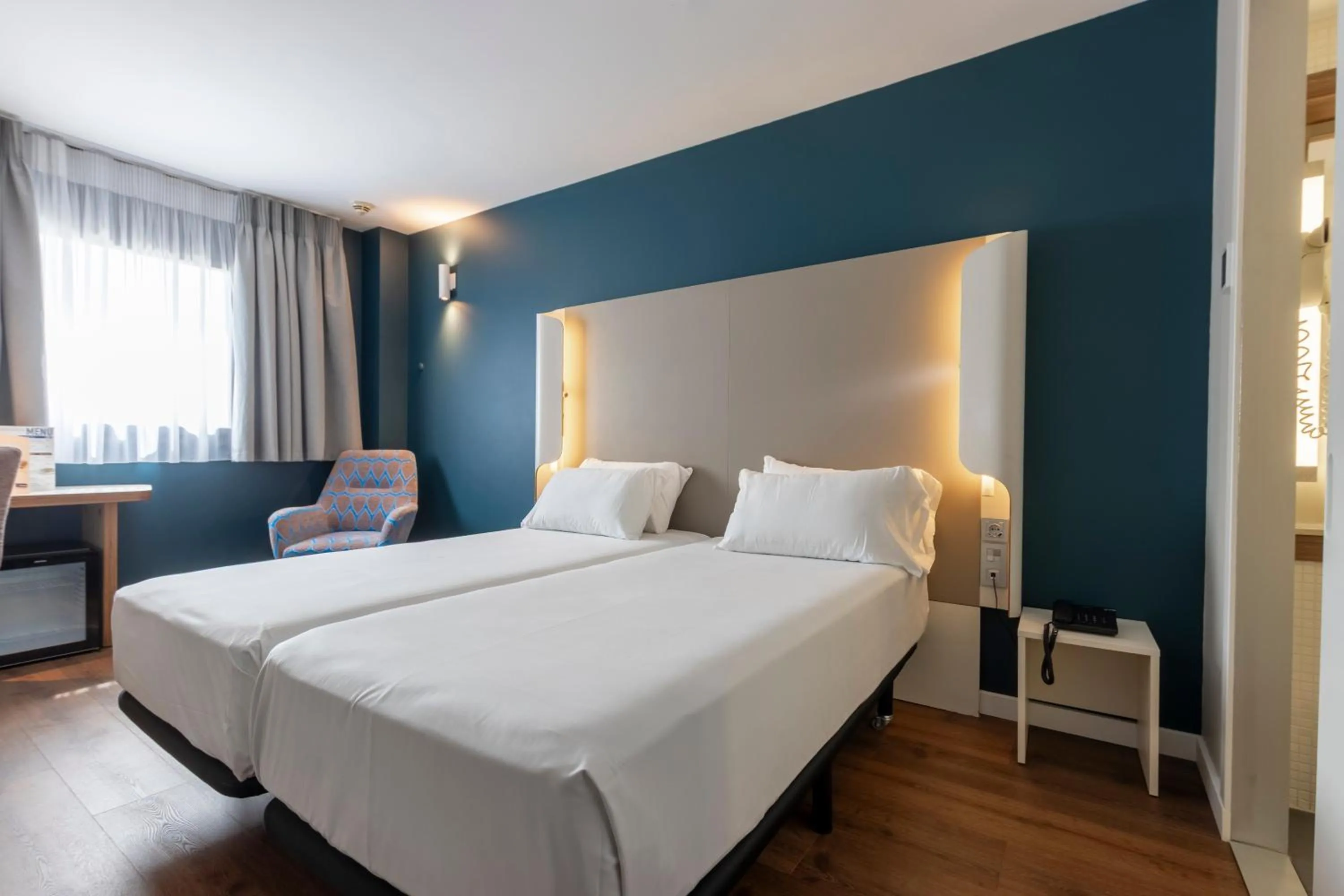 Bed in Travelodge Málaga Airport