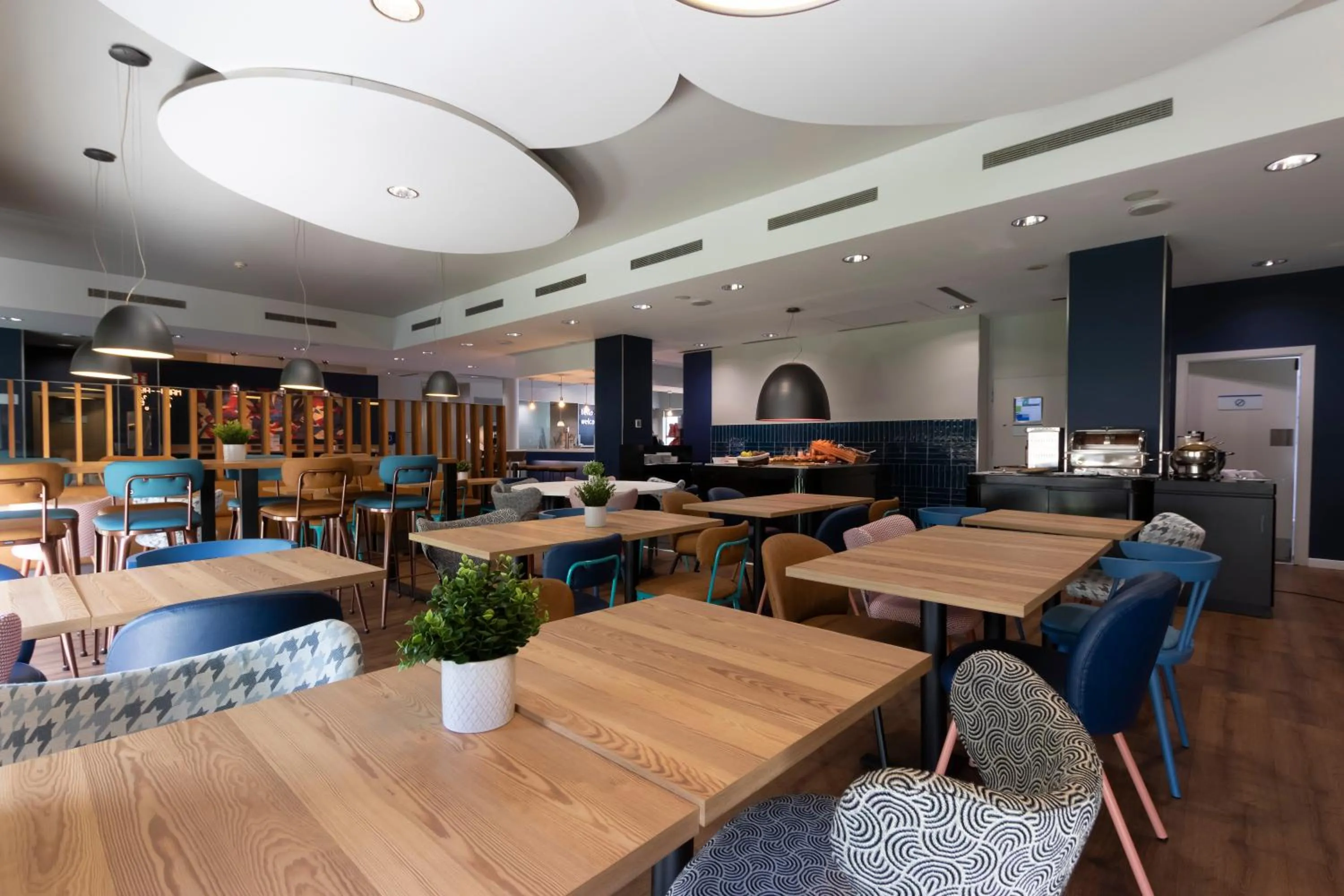 Restaurant/places to eat in Travelodge Málaga Airport