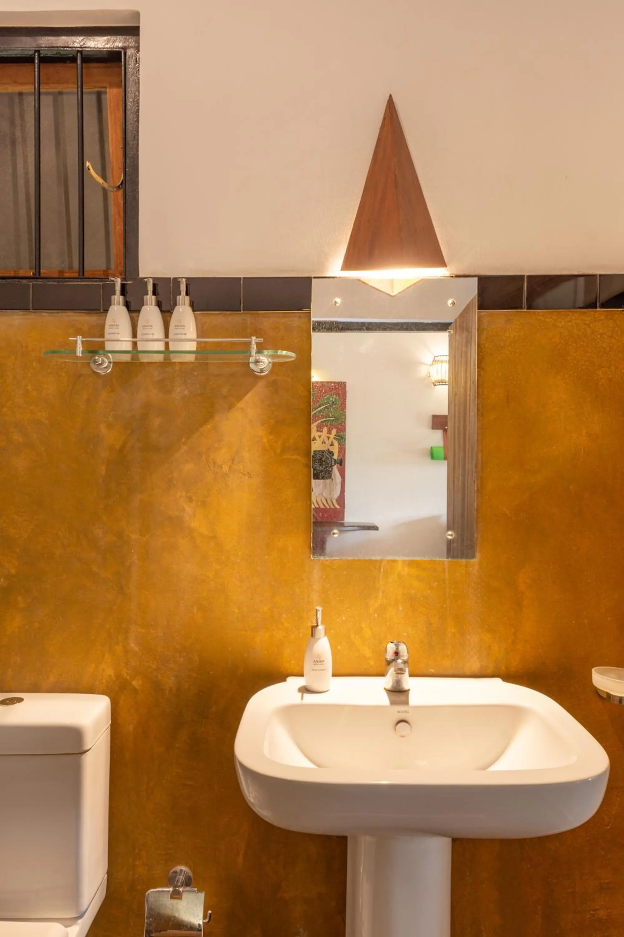 Bathroom in Amuna Ayurveda and Wellness Retreat