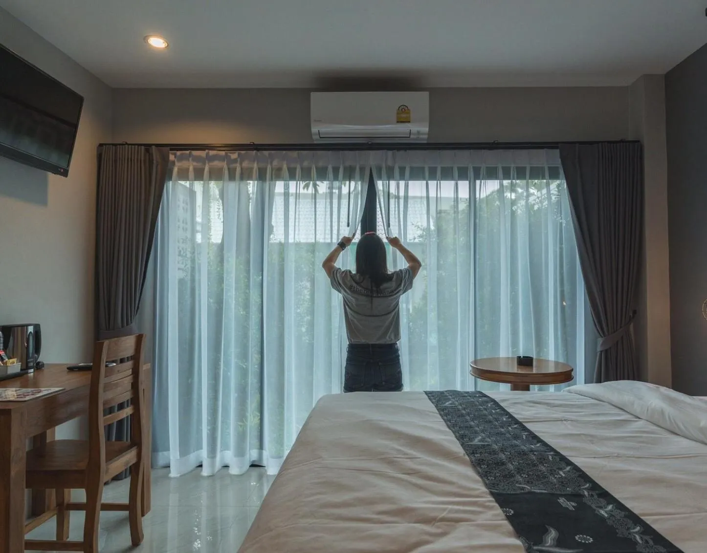 Staff, Bed in The Besavana Phuket - SHA Extra Plus