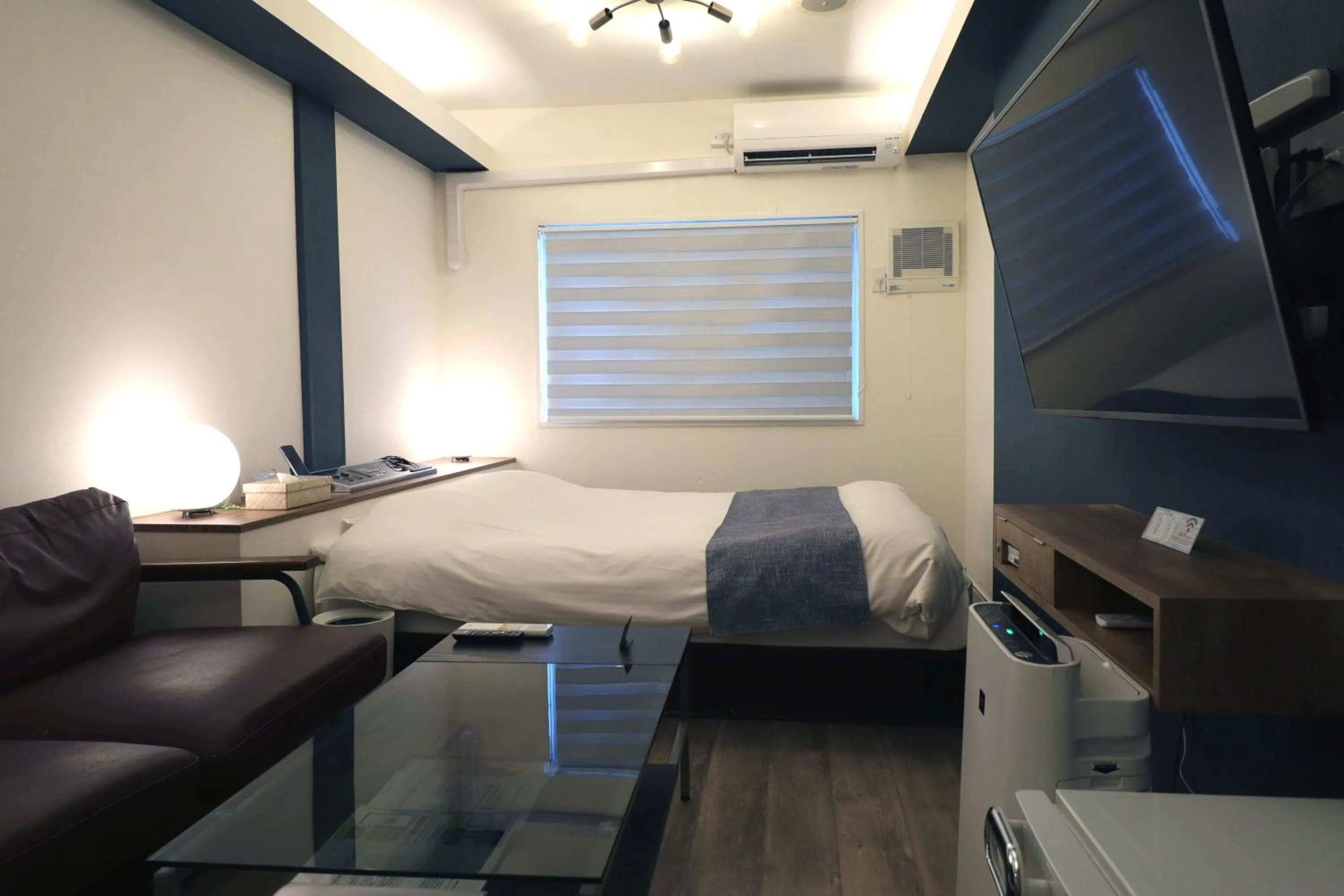 Photo of the whole room, Bed in Spa & HOTEL La fontaine